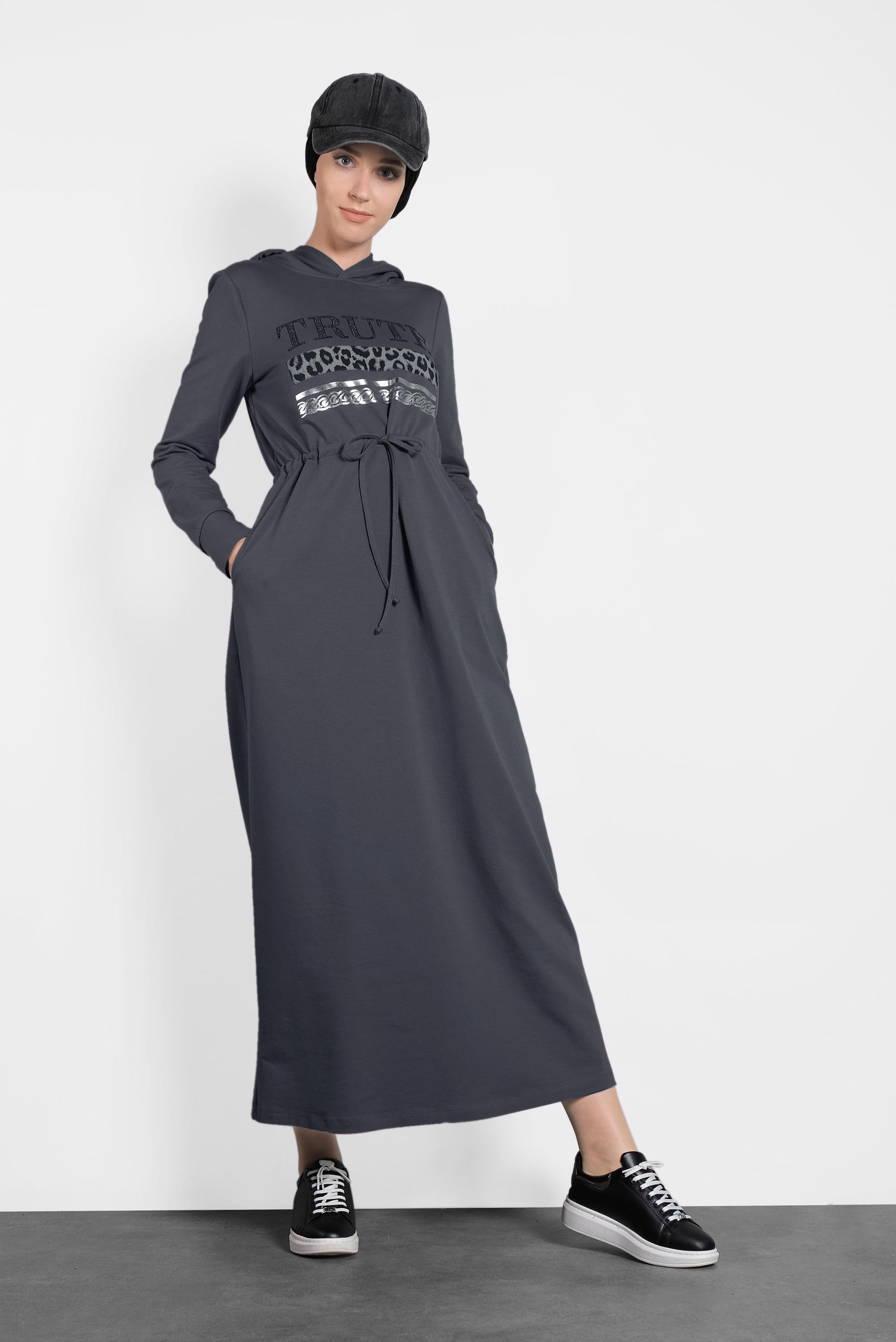 Tesettür giyim GRİ BAĞCIKLI LEOPAR DESENLİ EŞOFMAN ELBİSE 40254 