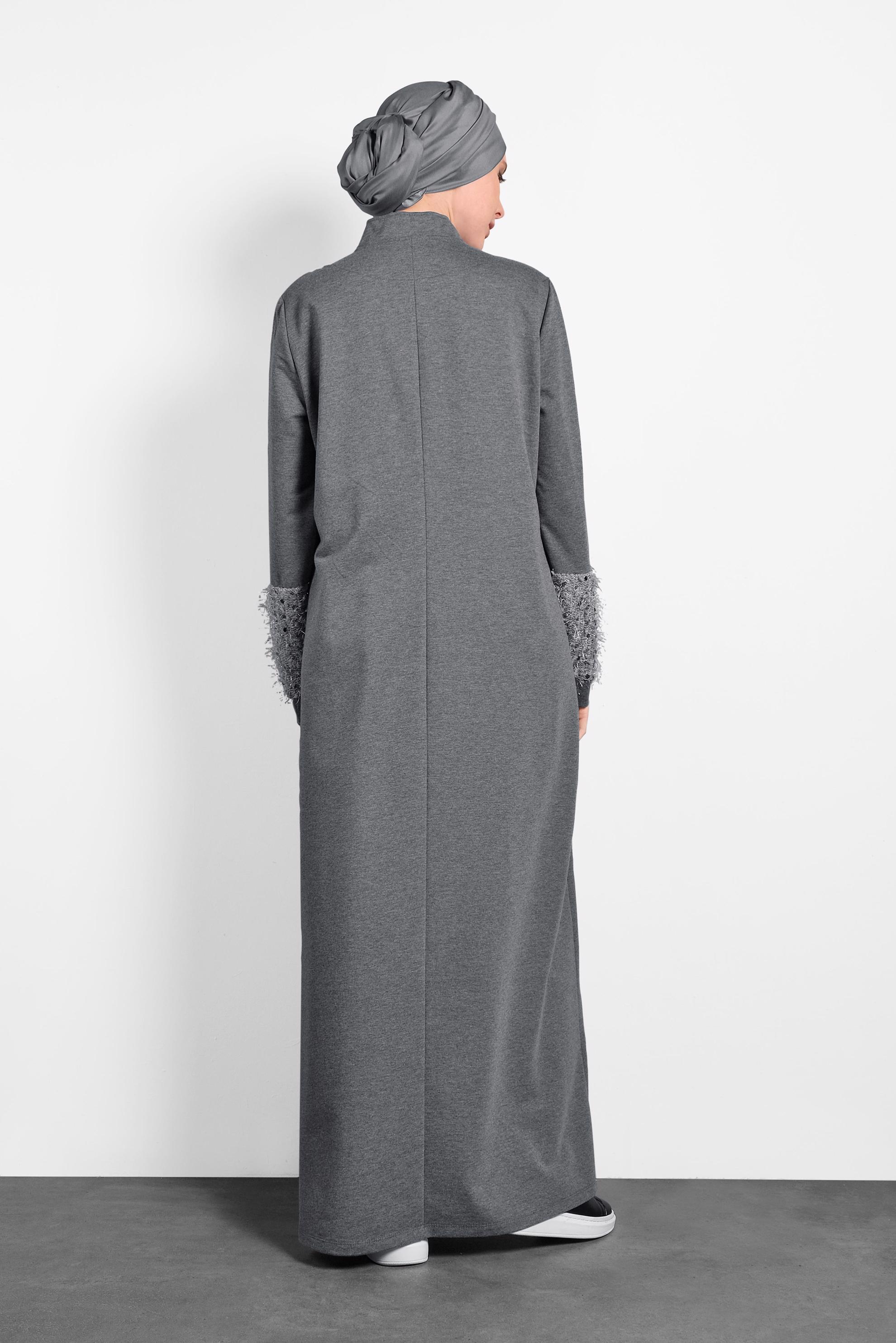 Tesettür giyim GRİ HAKİM YAKA SAÇAKLI EŞOFMAN TUNİK 40324