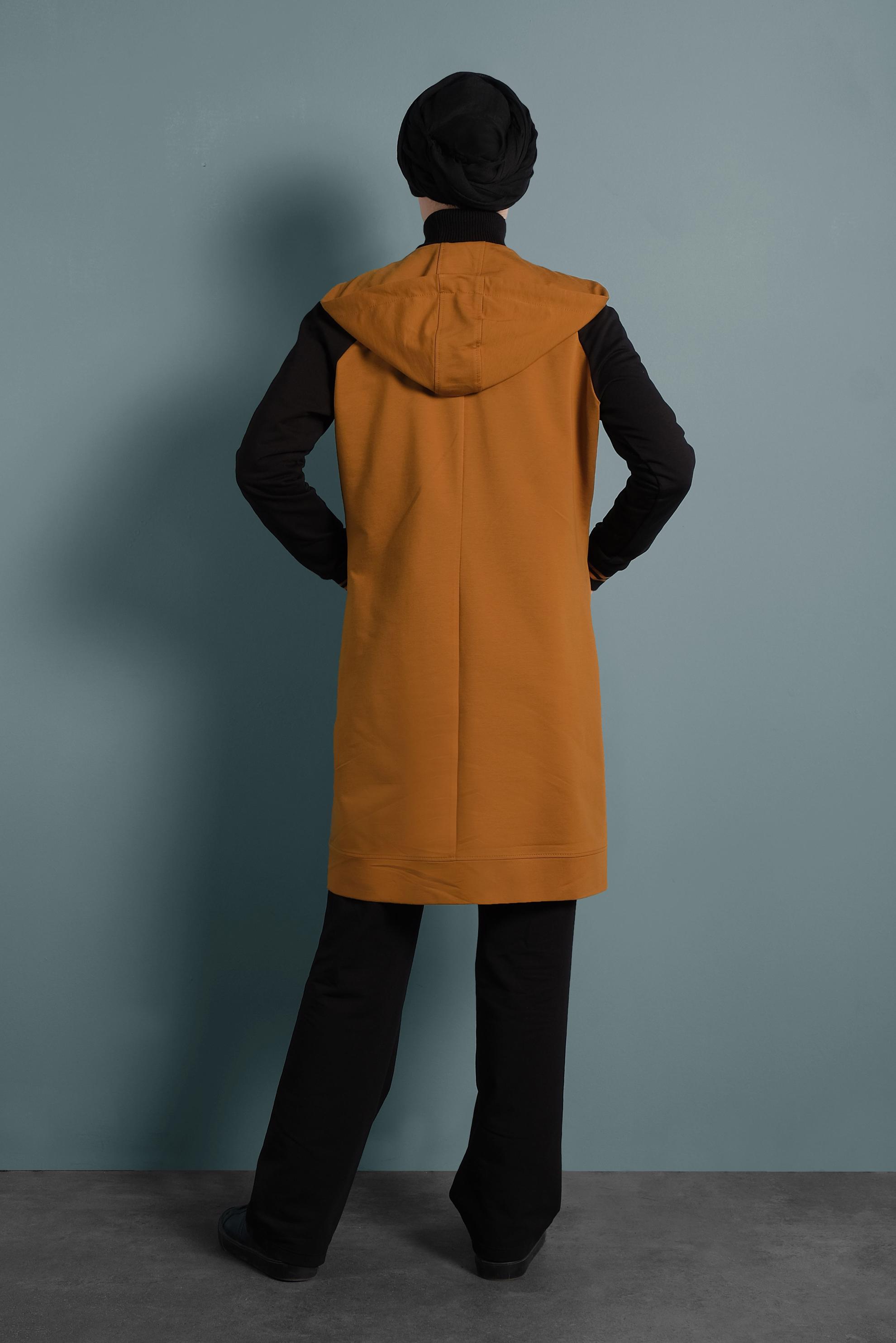 Hijab clothing YELLOW HOODED TRACKSUIT 40328 