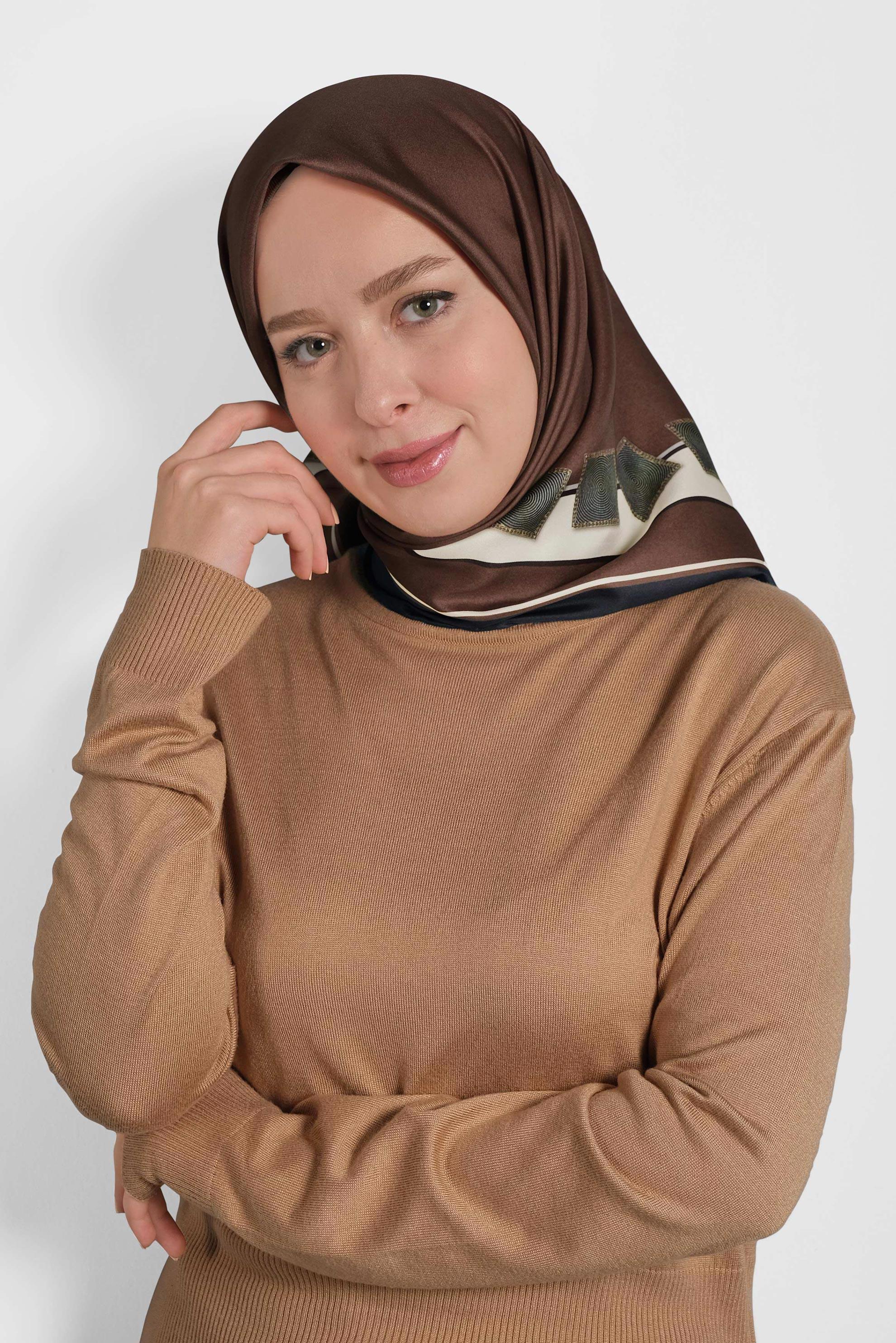 Tesettür giyim TURUNCU ALVİNA DİJİTAL EŞARP 8004 