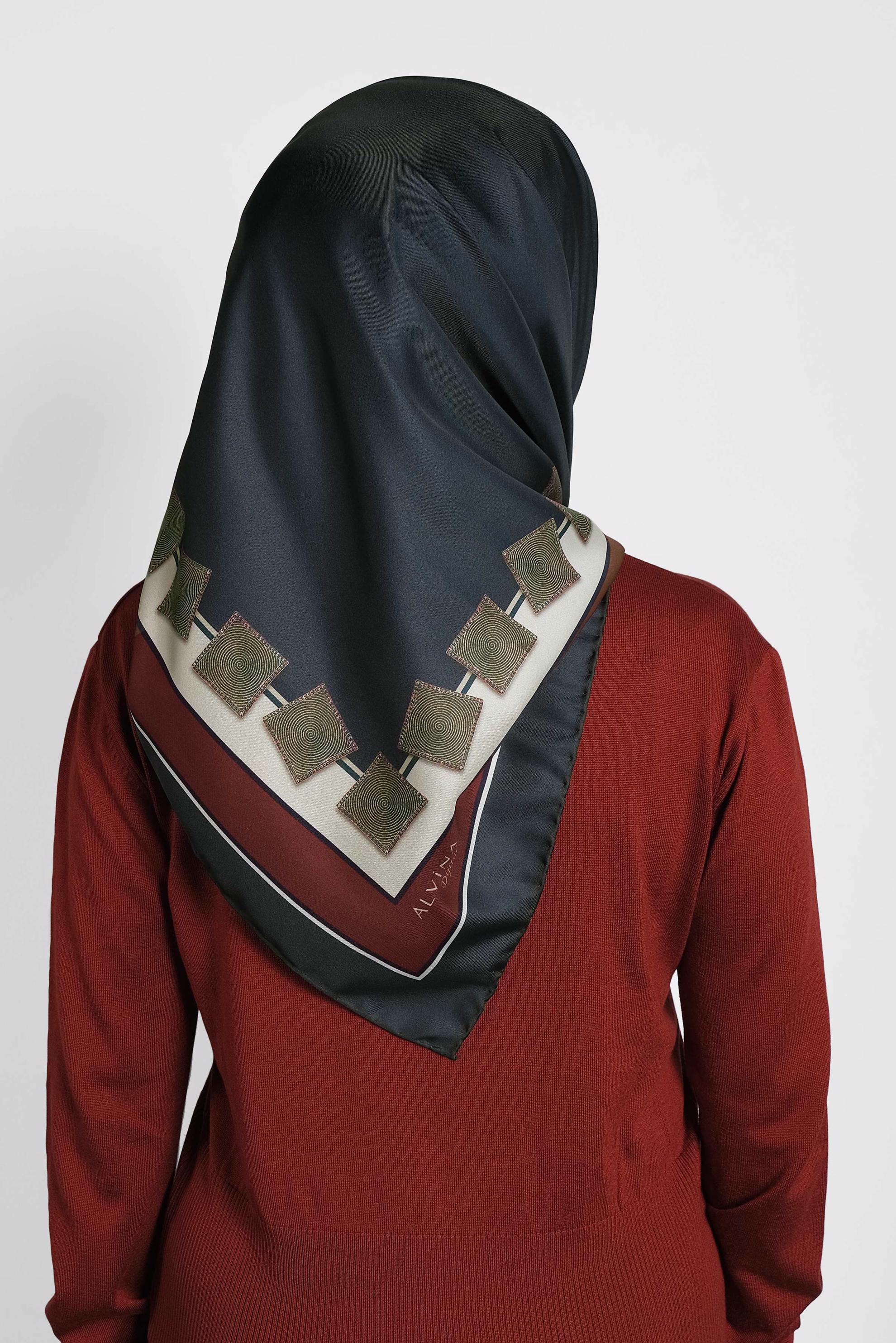 Tesettür giyim LACİVERT ALVİNA DİJİTAL EŞARP 8004 