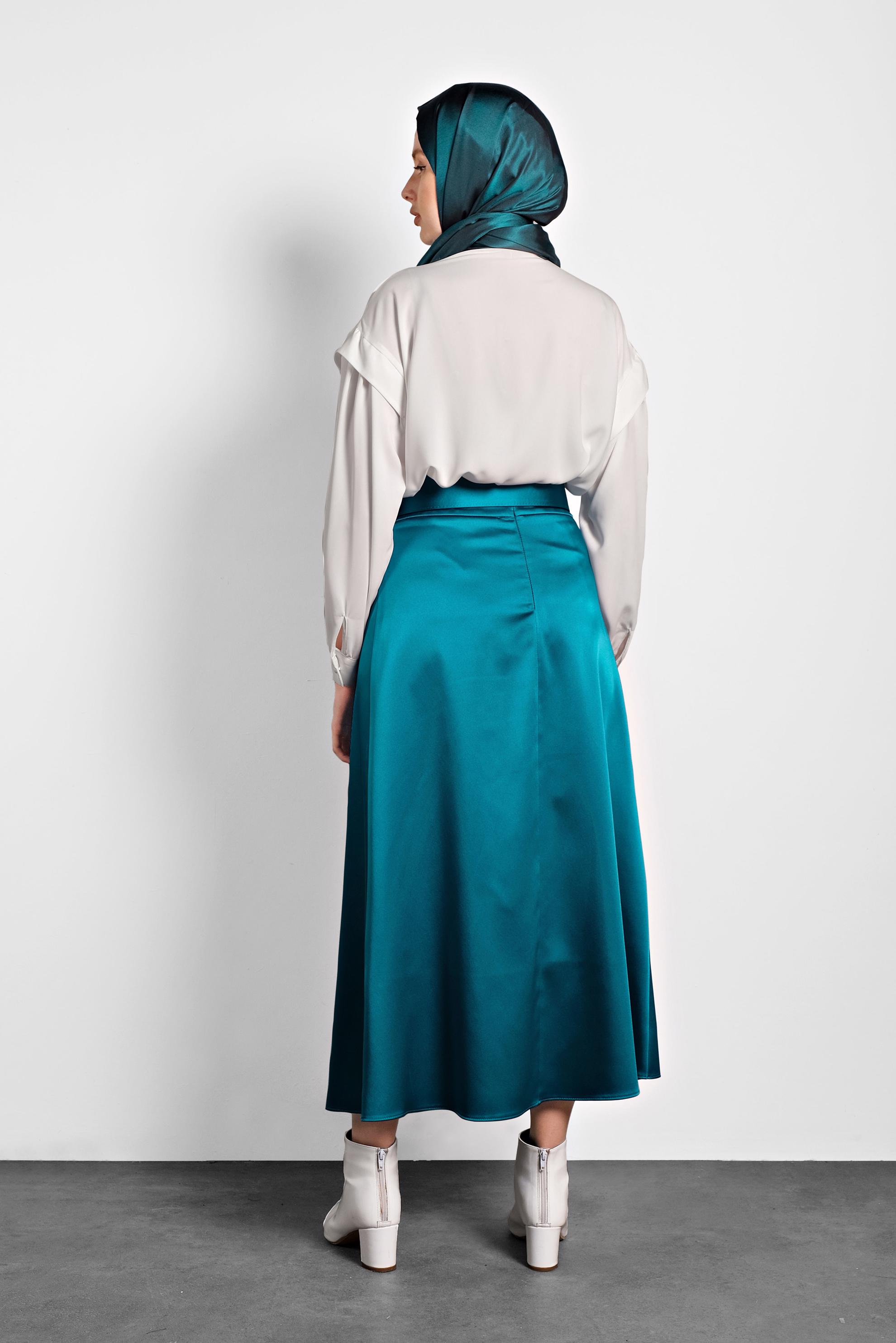 Tesettür giyim MAVİ KEMERLİ SATEN ETEK 60040