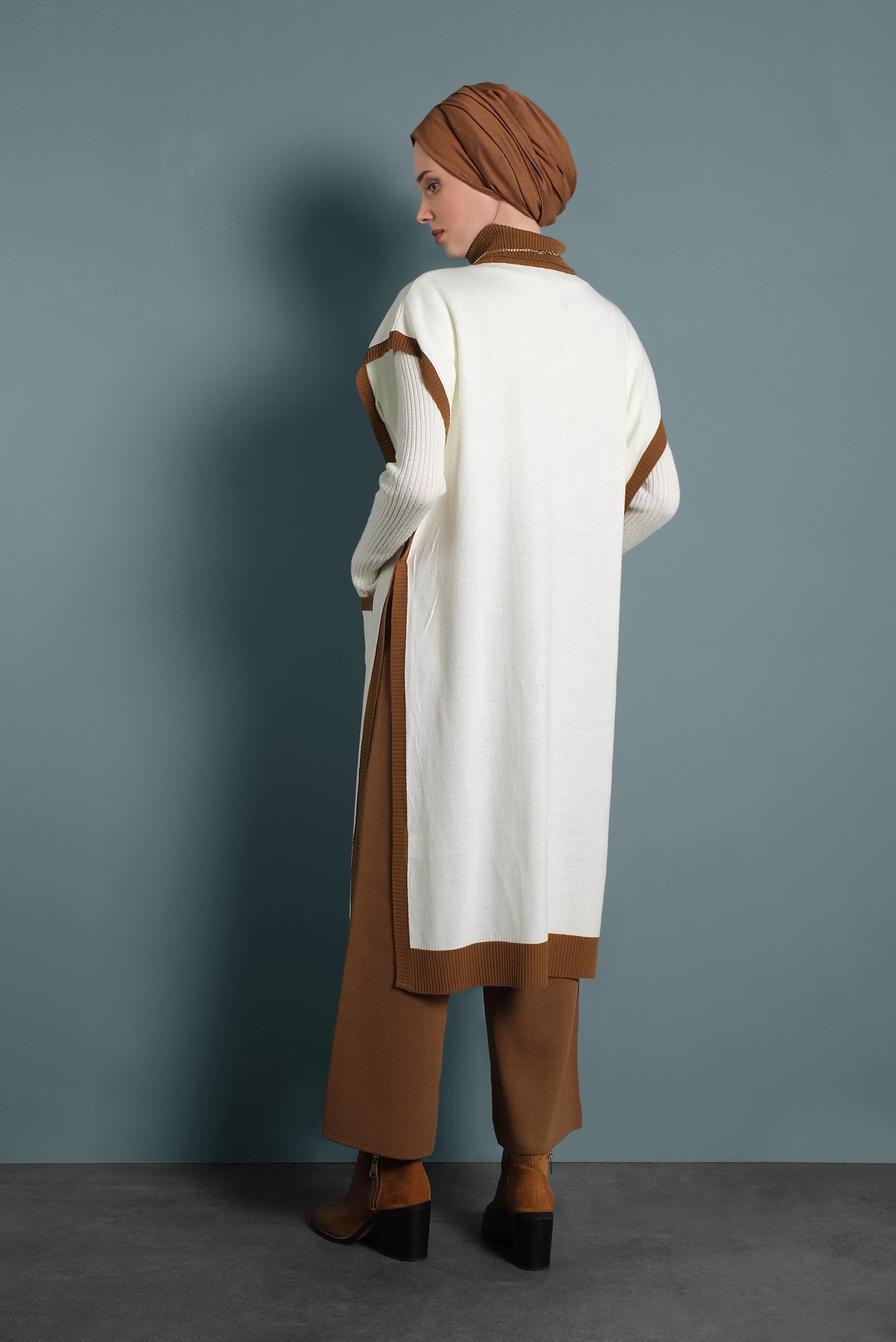 Tesettür giyim BEJ BALIKÇI YAKA CEPLİ TRİKO PANÇO 40279  