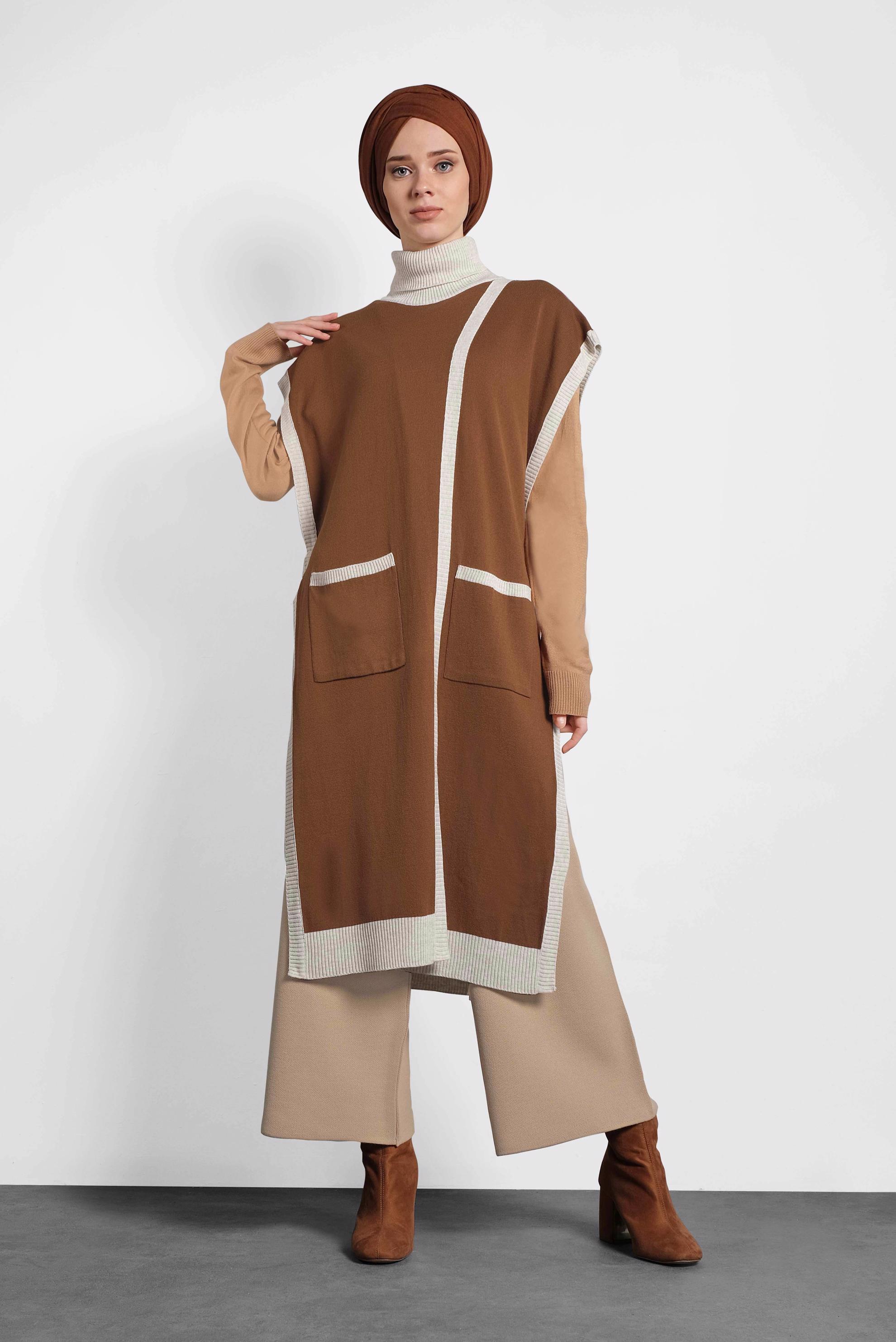 Tesettür giyim TABA BALIKÇI YAKA CEPLİ TRİKO PANÇO 40279  