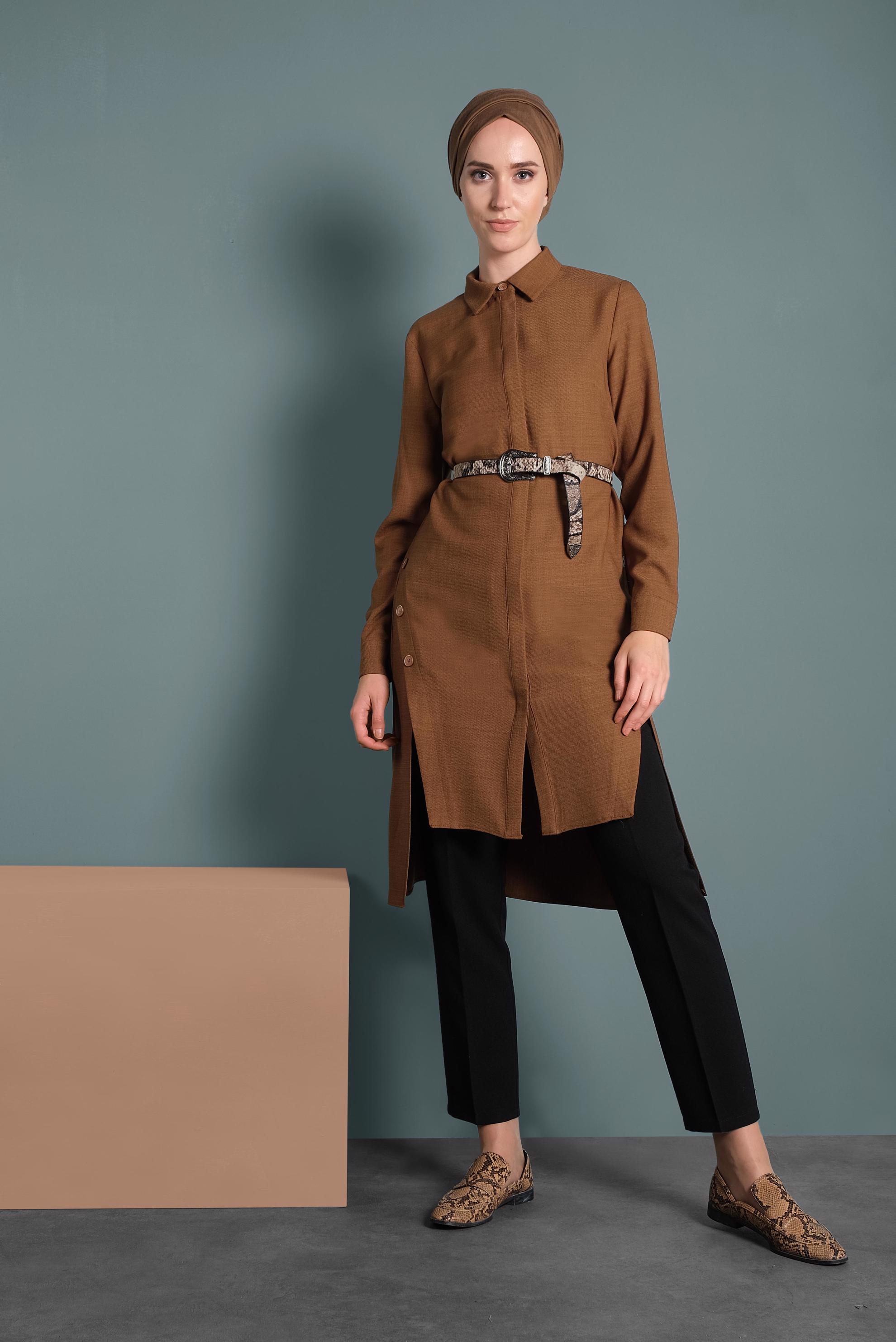 Tesettür giyim SİYAH DÜĞMELİ ARA BEL KUMAŞ PANTOLON 70031