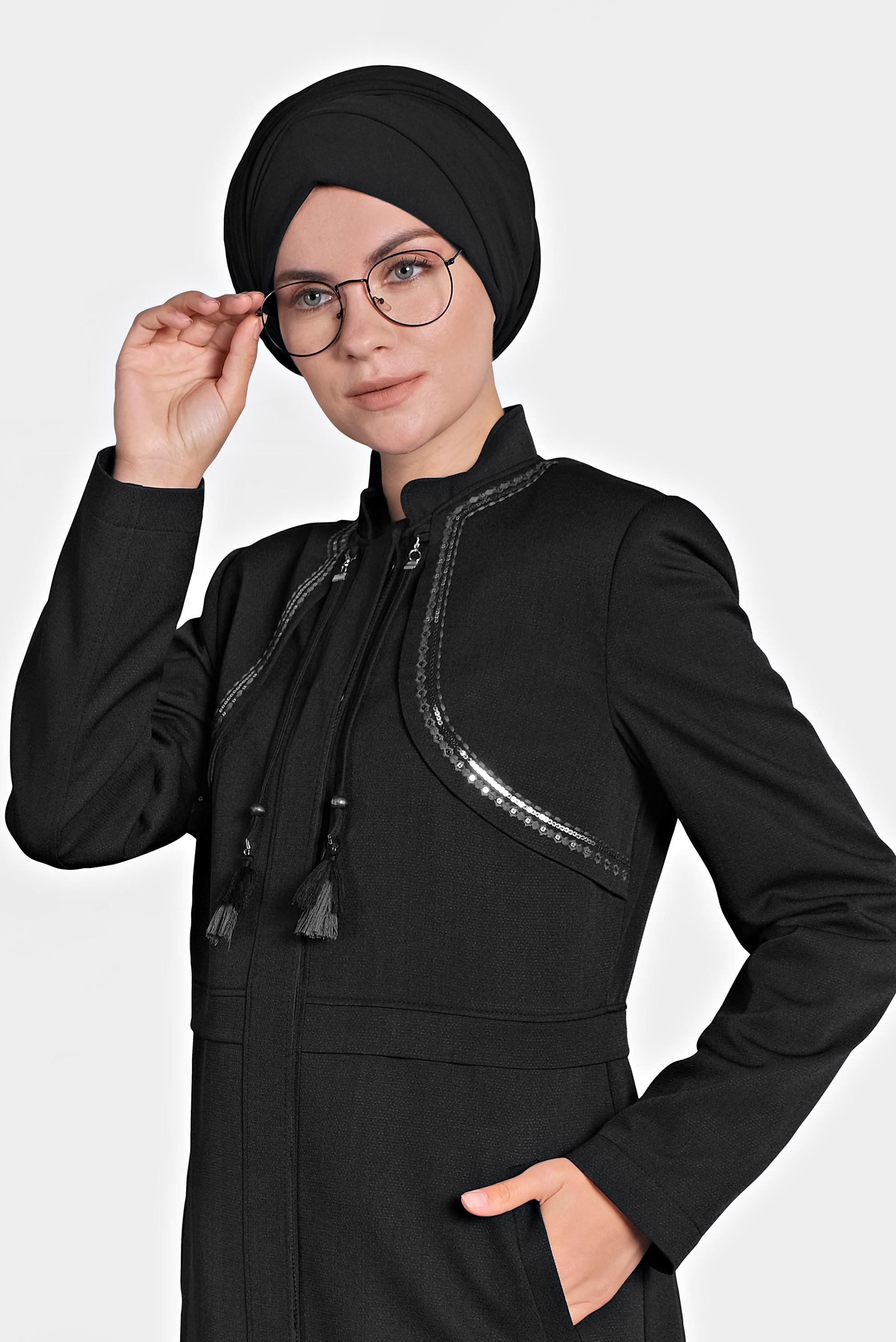 Tesettür giyim SİYAH HAKİM YAKA GİZLİ DÜĞMELİ PARDESÜ 10007