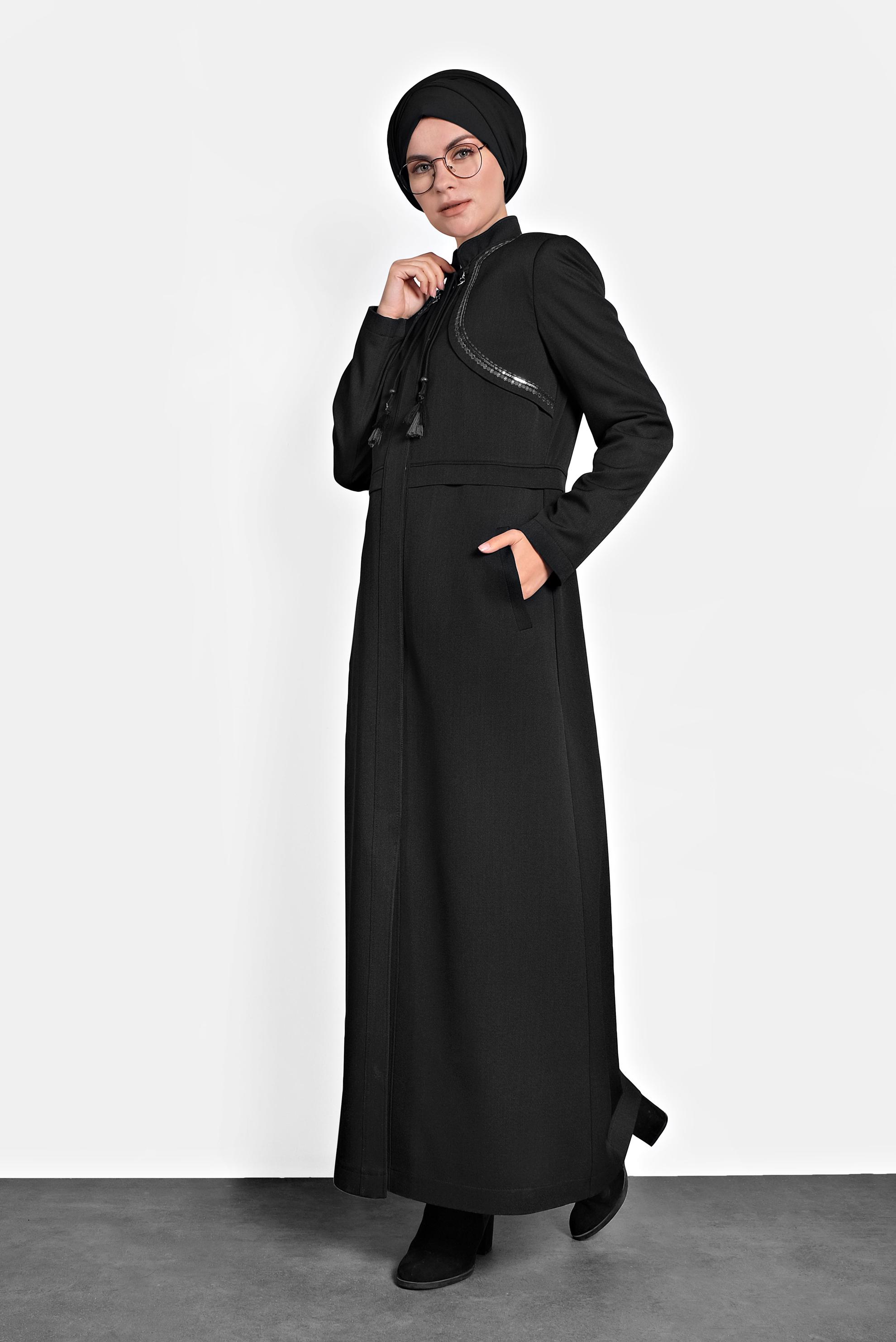 Tesettür giyim SİYAH HAKİM YAKA GİZLİ DÜĞMELİ PARDESÜ 10007