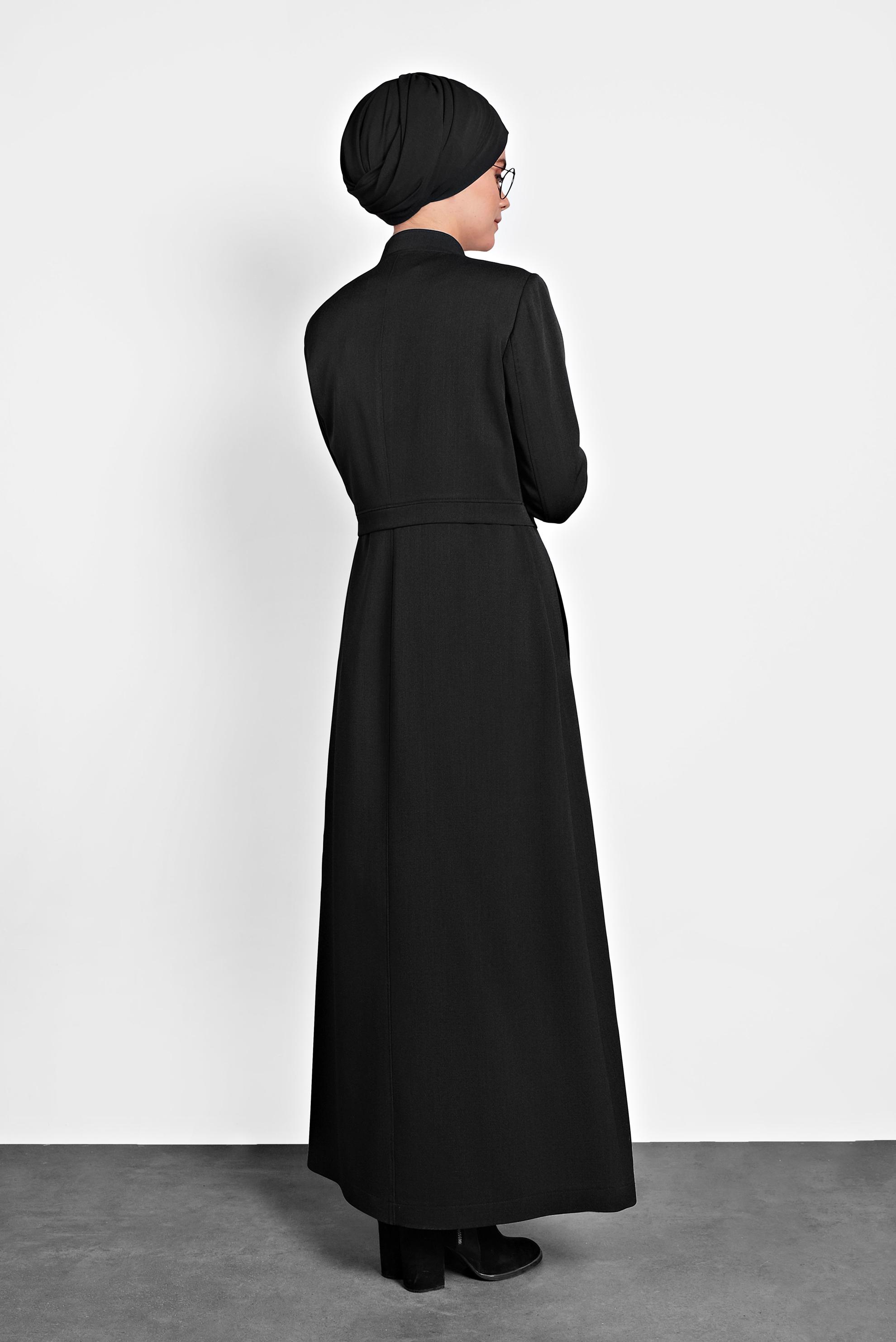 Tesettür giyim SİYAH HAKİM YAKA GİZLİ DÜĞMELİ PARDESÜ 10007