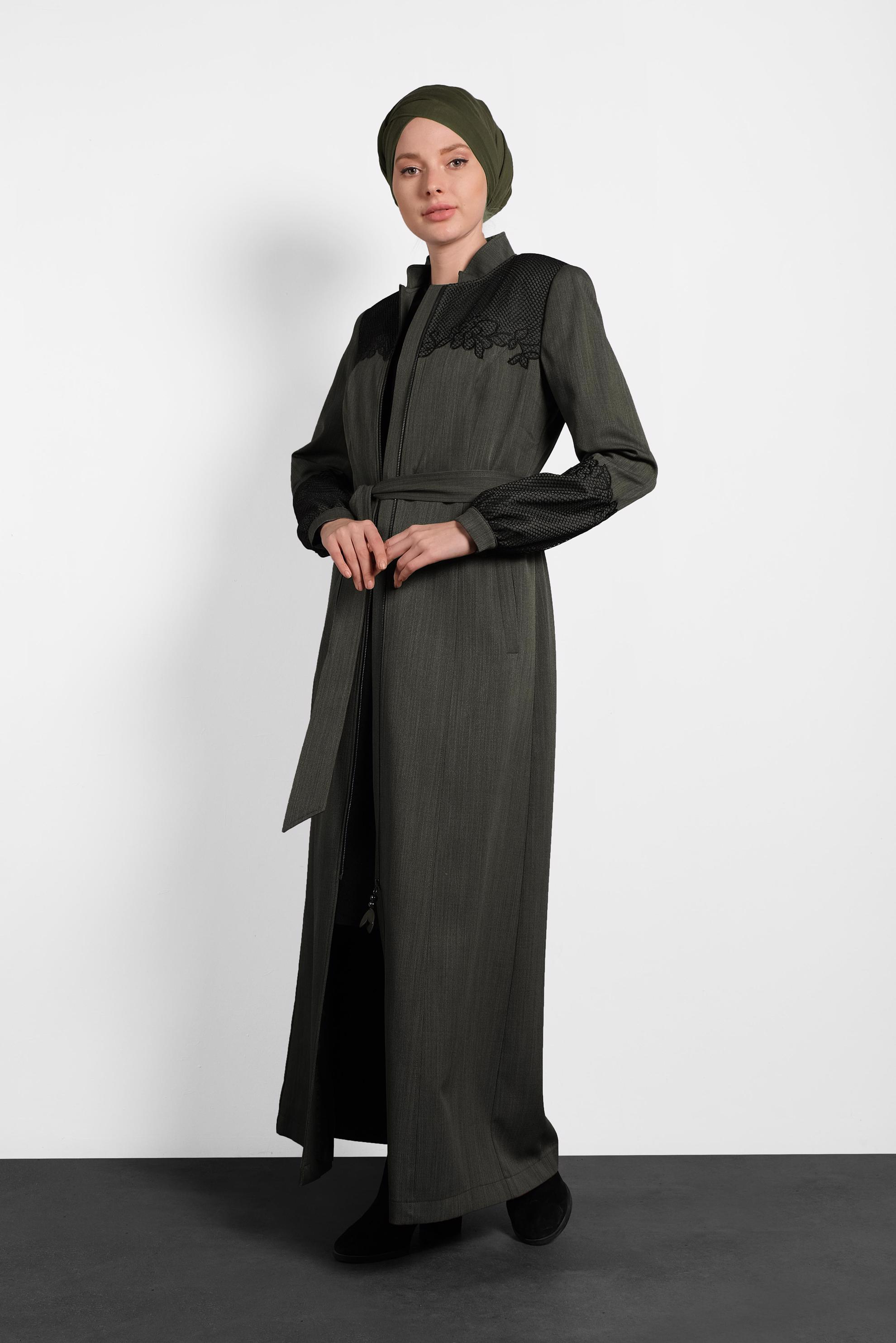 Tesettür giyim HAKİ FİLE DETAYLI FERMUARLI PARDESÜ 10009