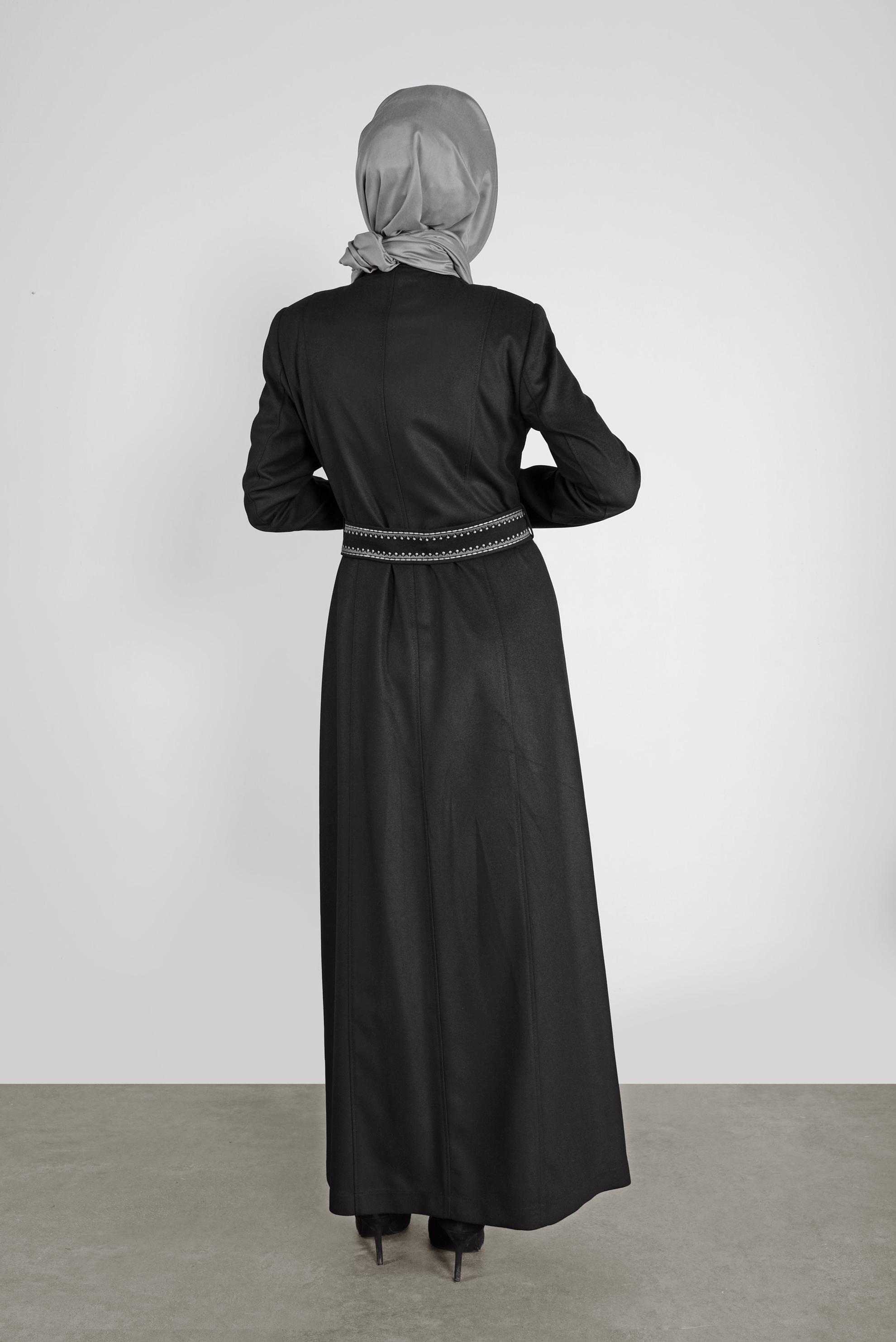 Tesettür giyim SİYAH NAKIŞ DETAYLI PARDESÜ 10010 