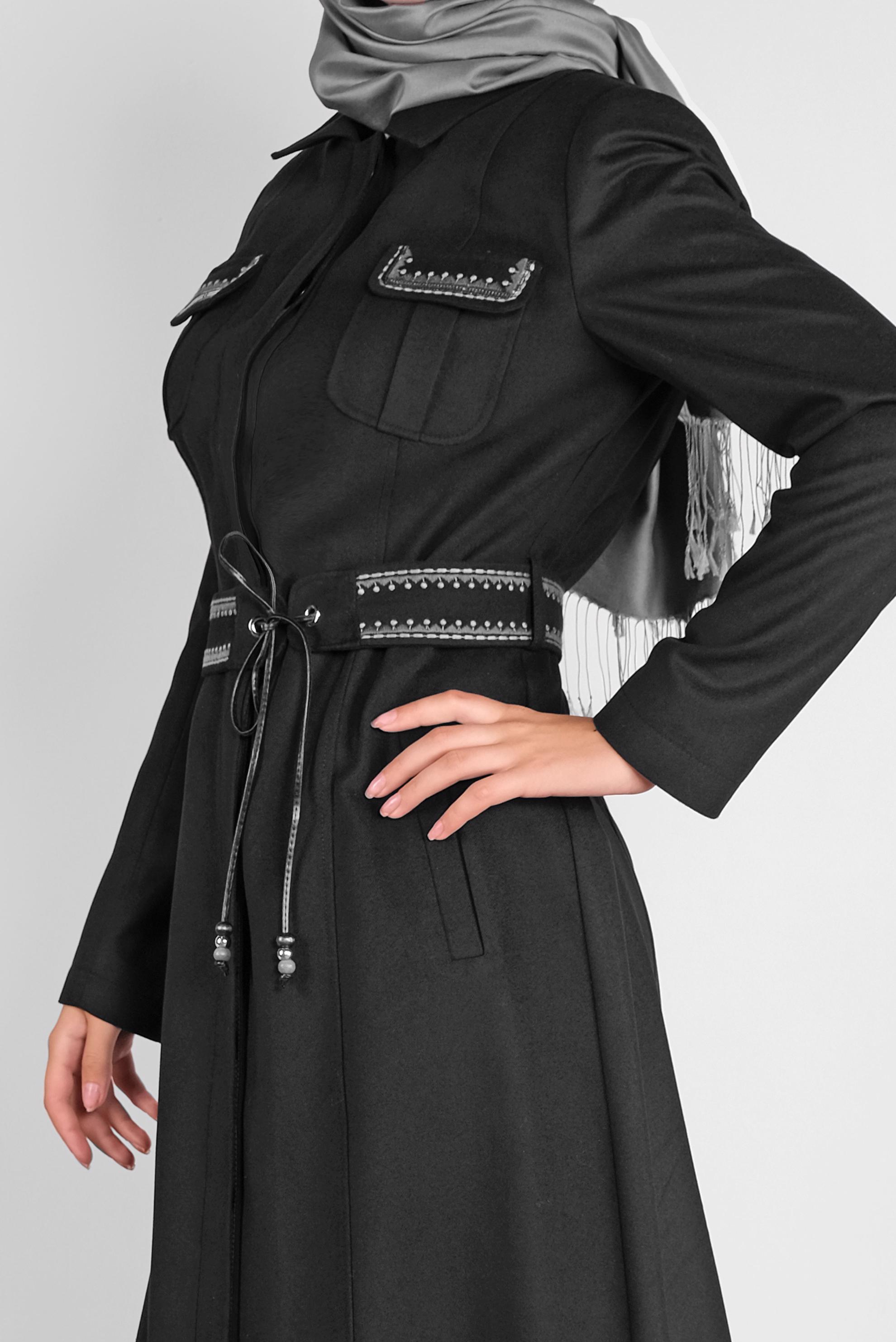 Tesettür giyim SİYAH NAKIŞ DETAYLI PARDESÜ 10010 