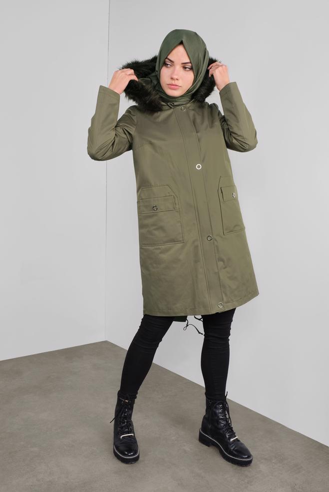 Vêtements hijab  PARKA AVEC CAPUCHE EN PEAU DE MOUTON 90020 - ALVİNA