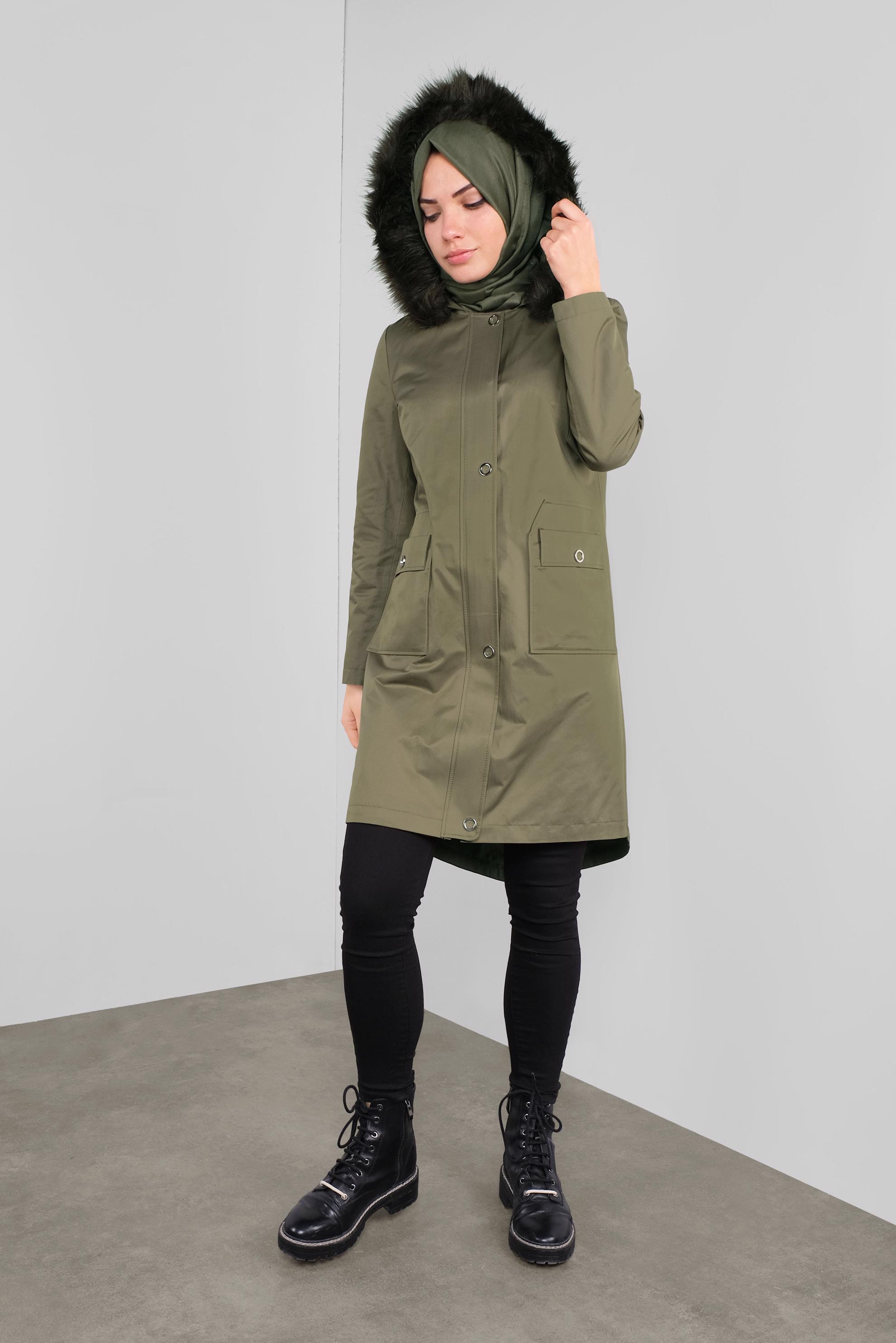Vêtements hijab KAKI PARKA AVEC CAPUCHE EN PEAU DE MOUTON 90020