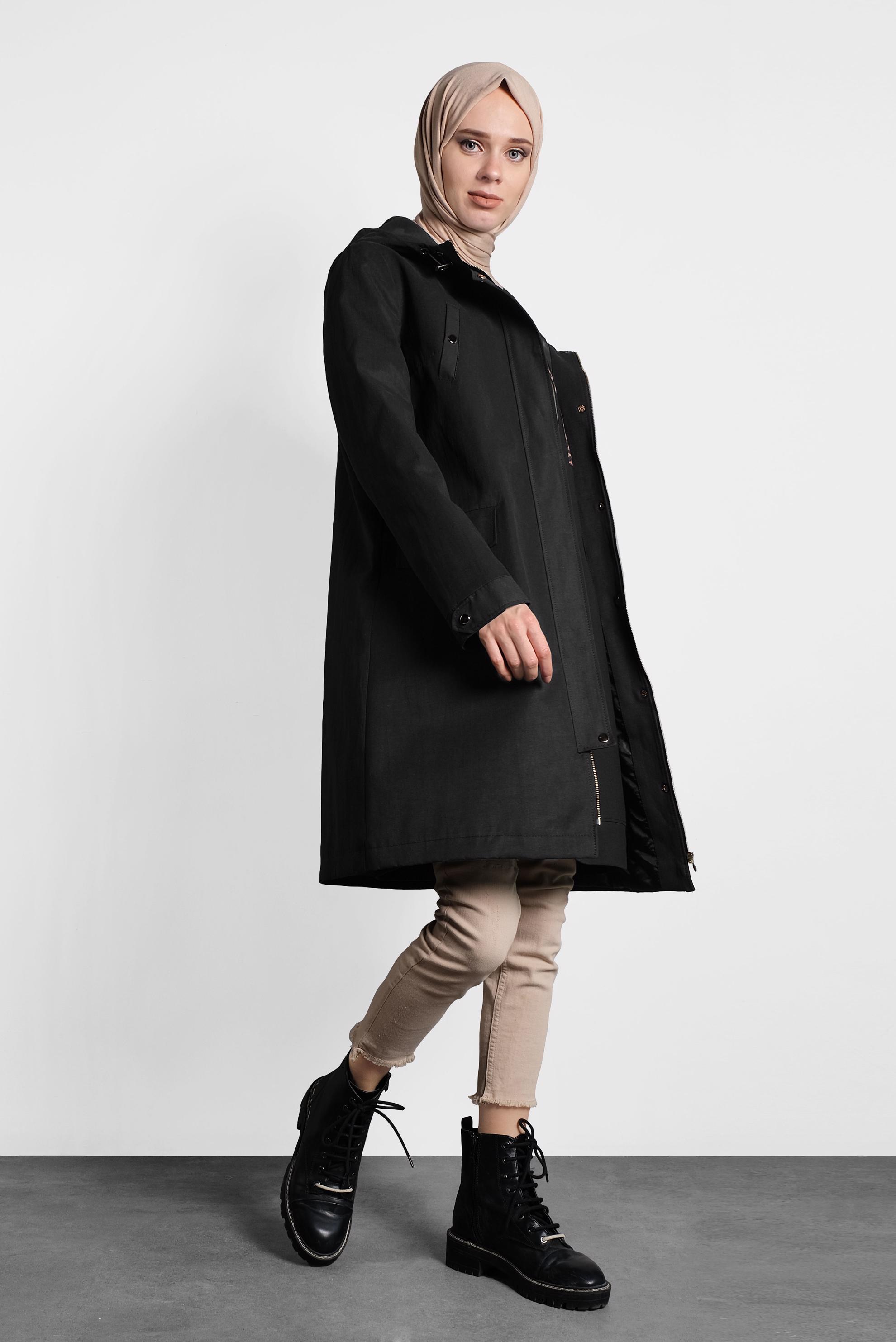 Tesettür giyim SİYAH FERMUAR VE ÇITÇITLI PAMUKLU PARKA 90036