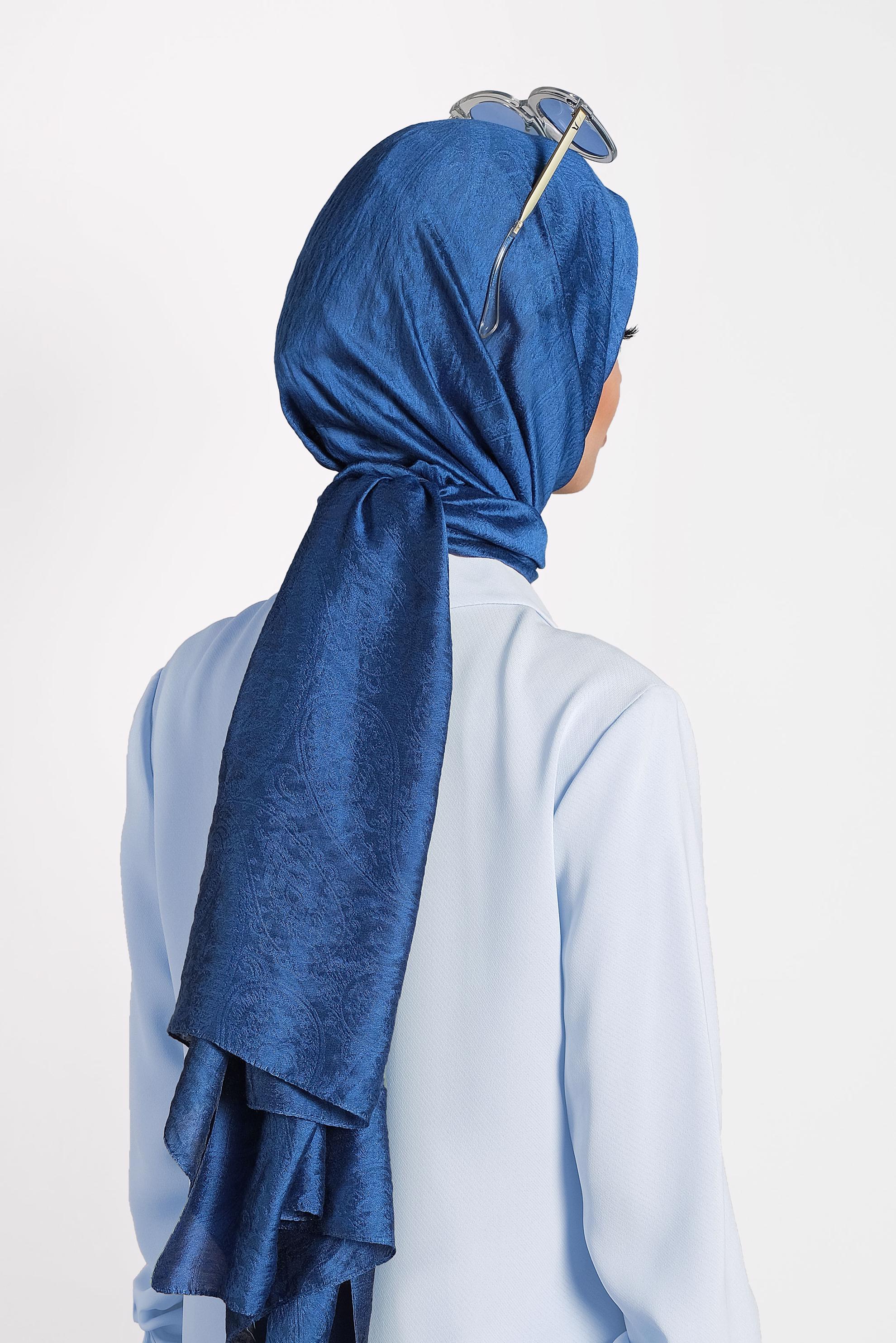 Tesettür giyim LACİVERT ALVİNA JAKARLI MİLANO ŞAL 8002  