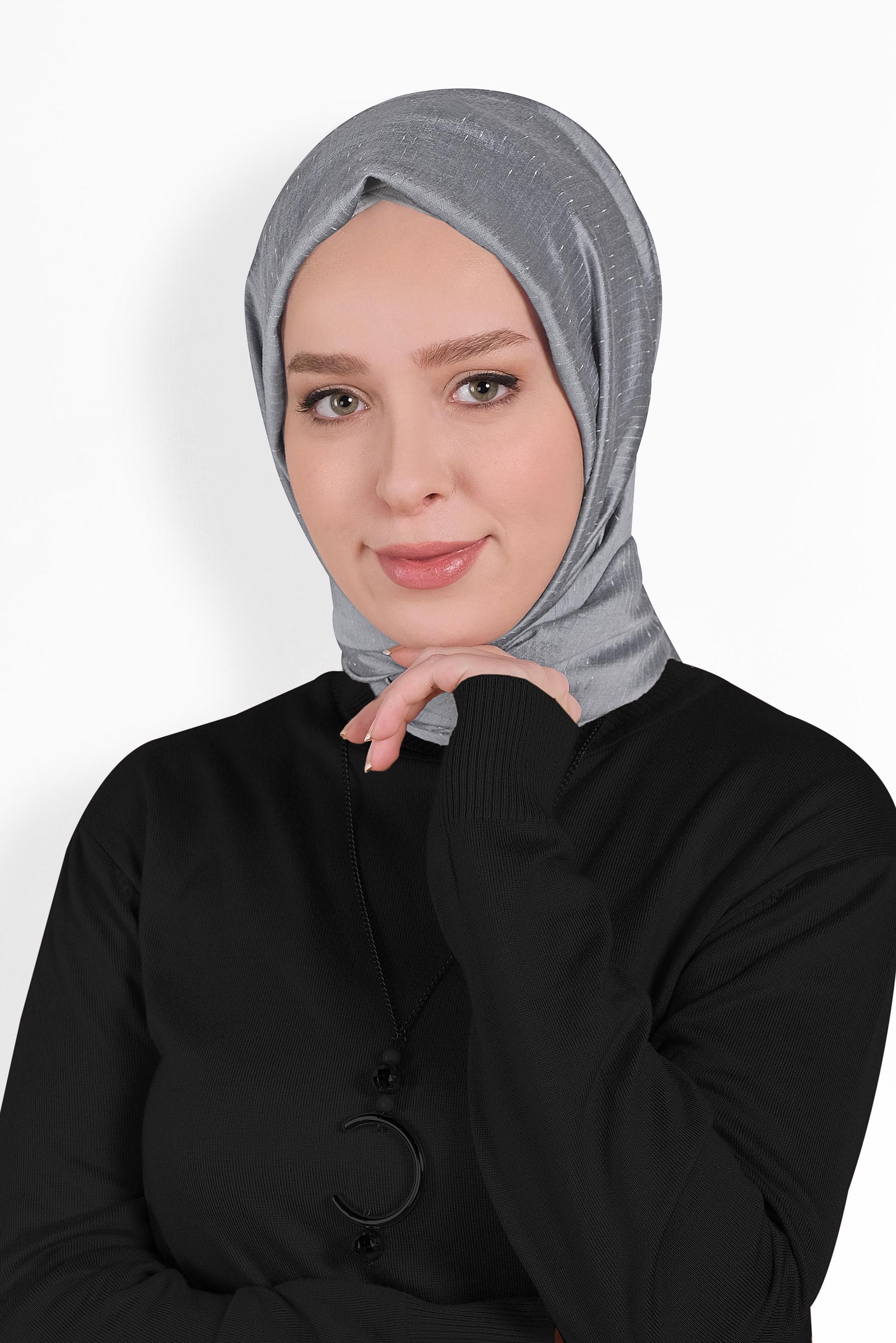 Tesettür giyim GÜMÜŞ ALVİNA NOPE ŞAL 8010 