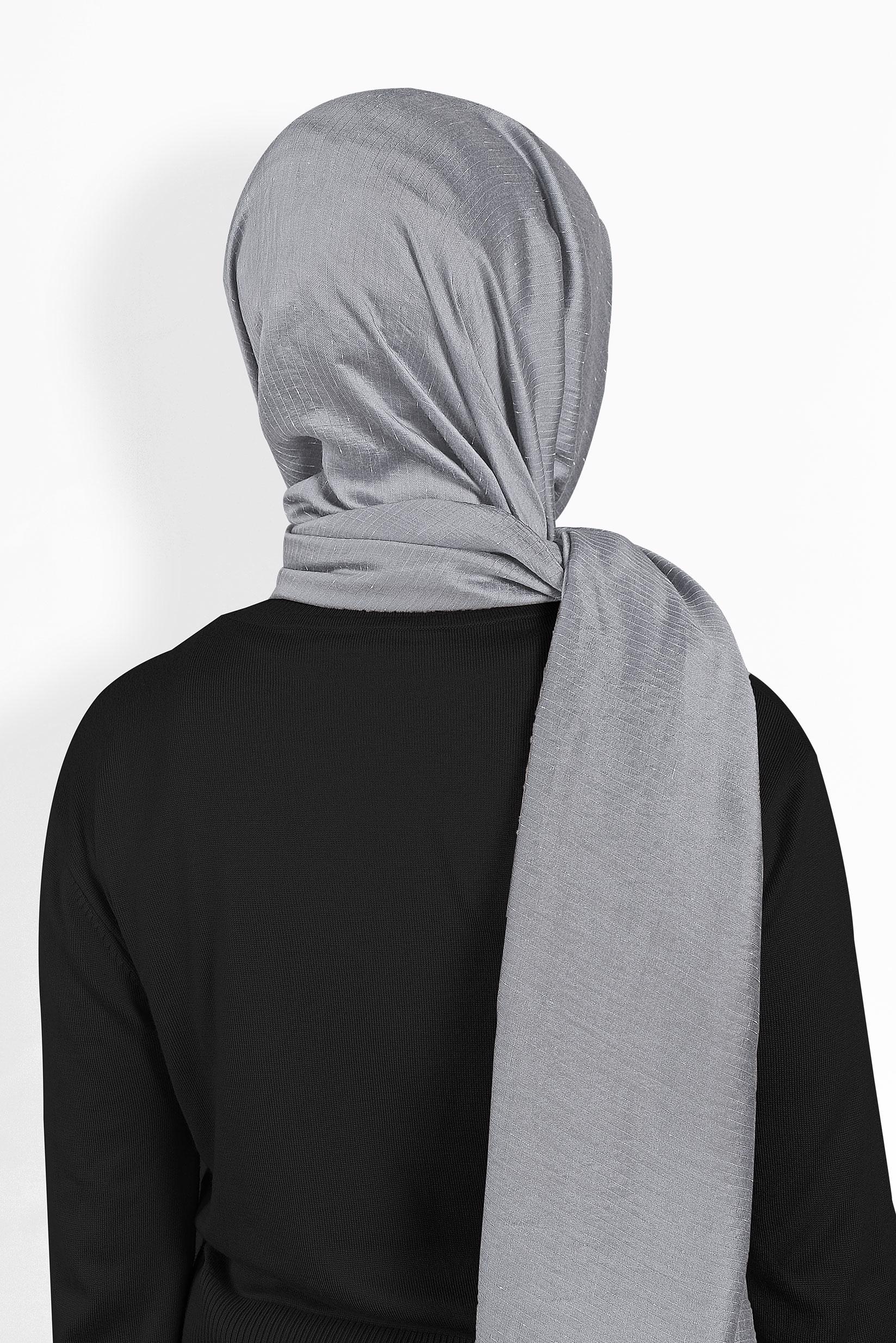 Tesettür giyim GÜMÜŞ ALVİNA NOPE ŞAL 8010 