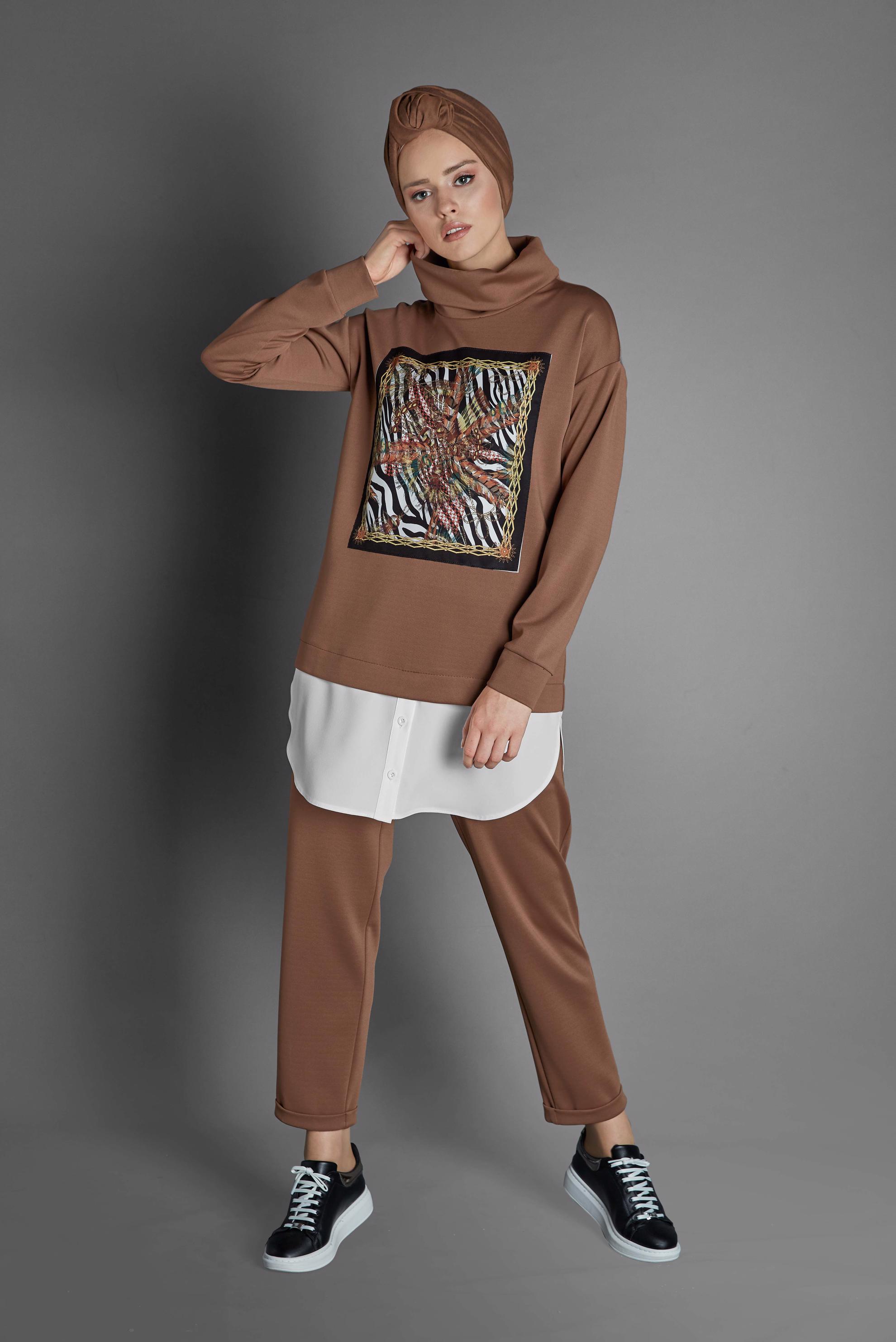 Tesettür giyim KAHVE MİX DESENLİ İKİ PARÇA GÖRÜNÜMLÜ İKİLİ PANTOLONLU TAKIM 40108 