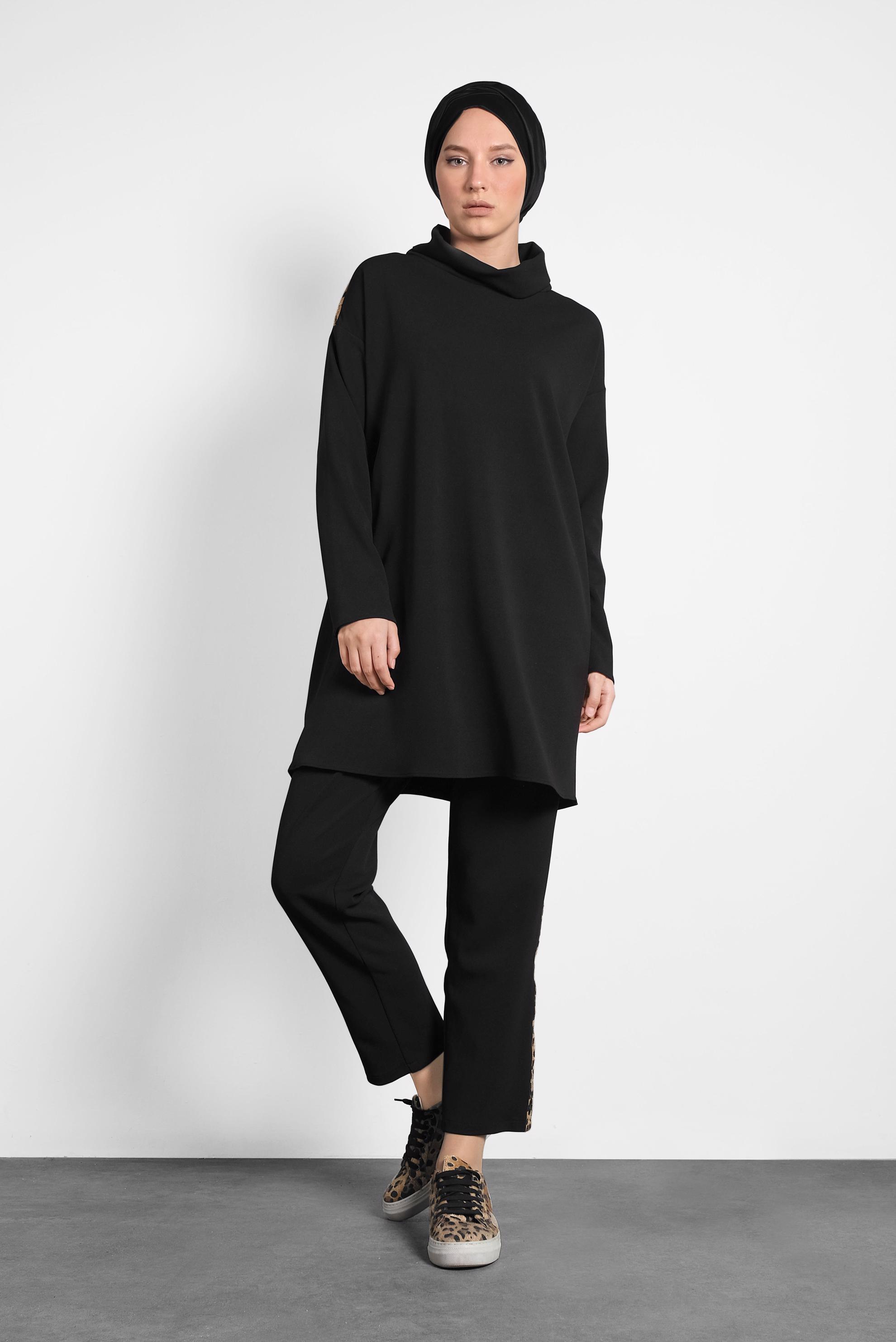 Hijab clothing BLACK ANIMAL PRINT SUIT 40267 