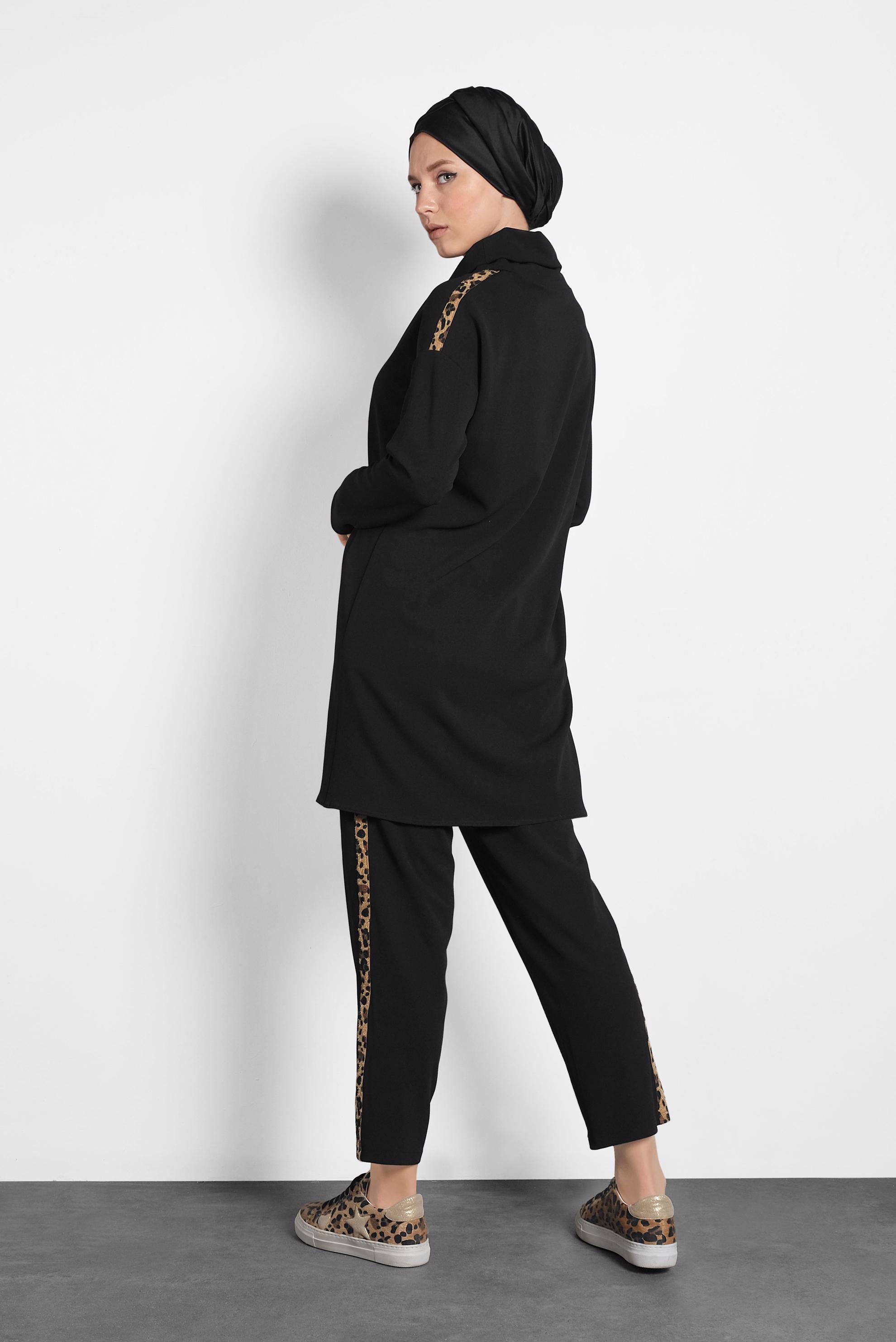 Hijab clothing BLACK ANIMAL PRINT SUIT 40267 