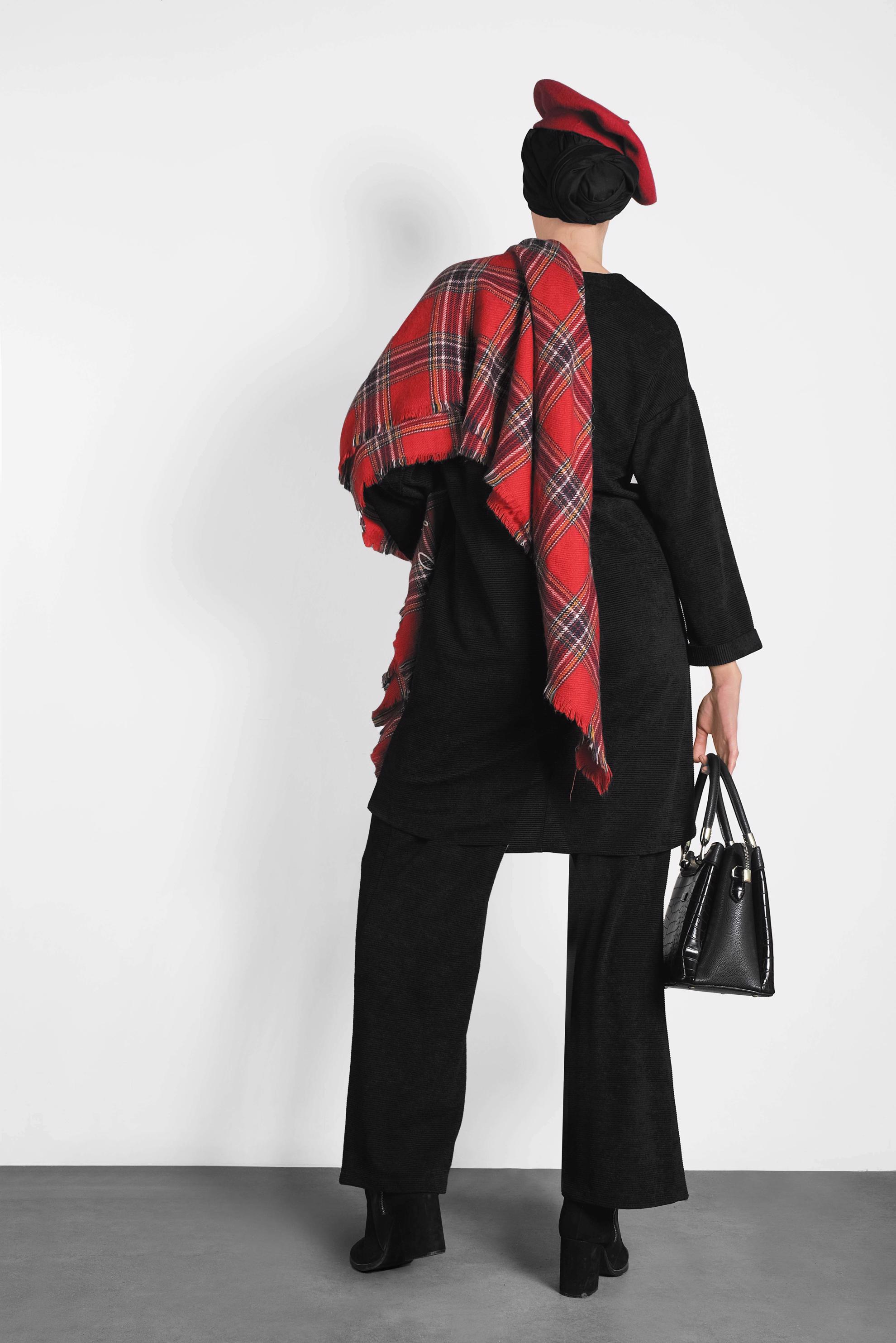 Tesettür giyim SİYAH FİTİLLİ KADİFE PANTOLONLU TAKIM 40268