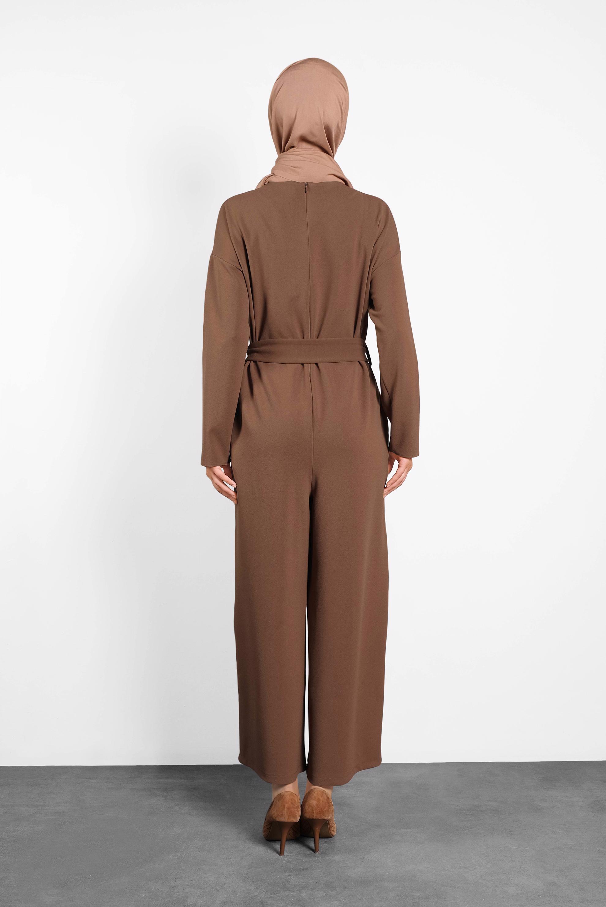 Tesettür giyim KAHVE KEMERİ İNCİ DETAYLI FERMUARLI TULUM 40216 