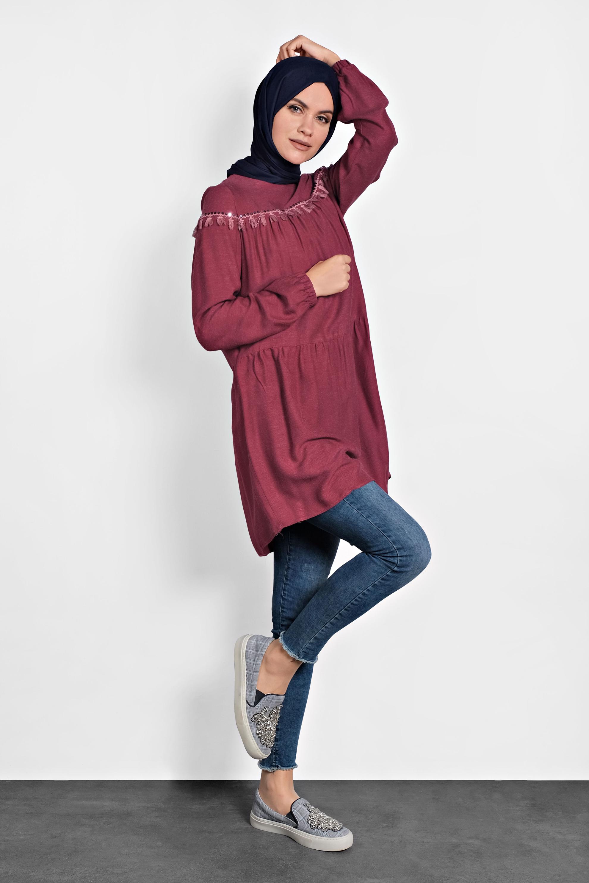 Tesettür giyim KIRMIZI PÜSKÜLLÜ PULLU PAYETLİ TUNİK 40116