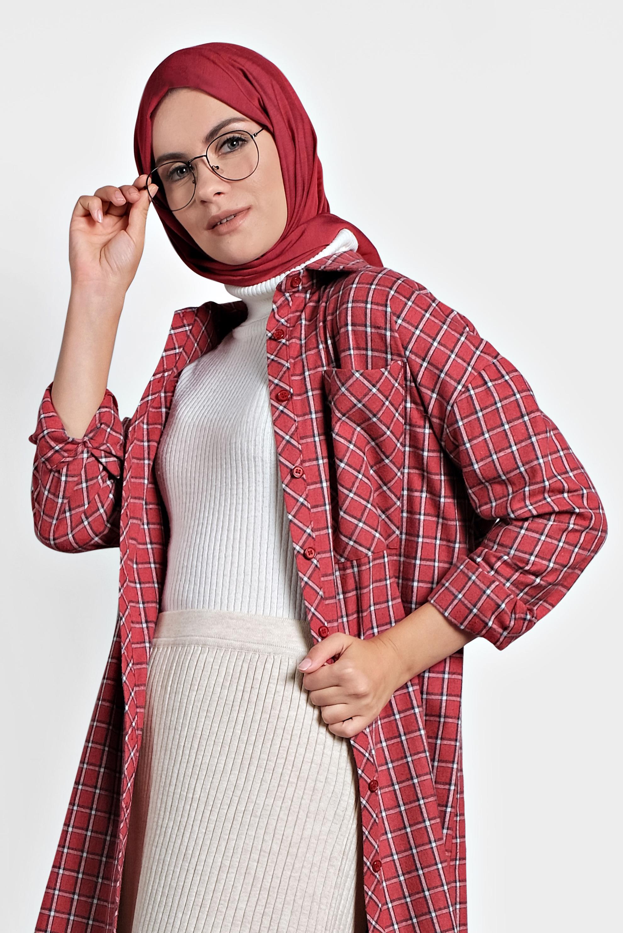 Tesettür giyim KIRMIZI PAMUKLU KARE DESENLİ TUNİK  40172