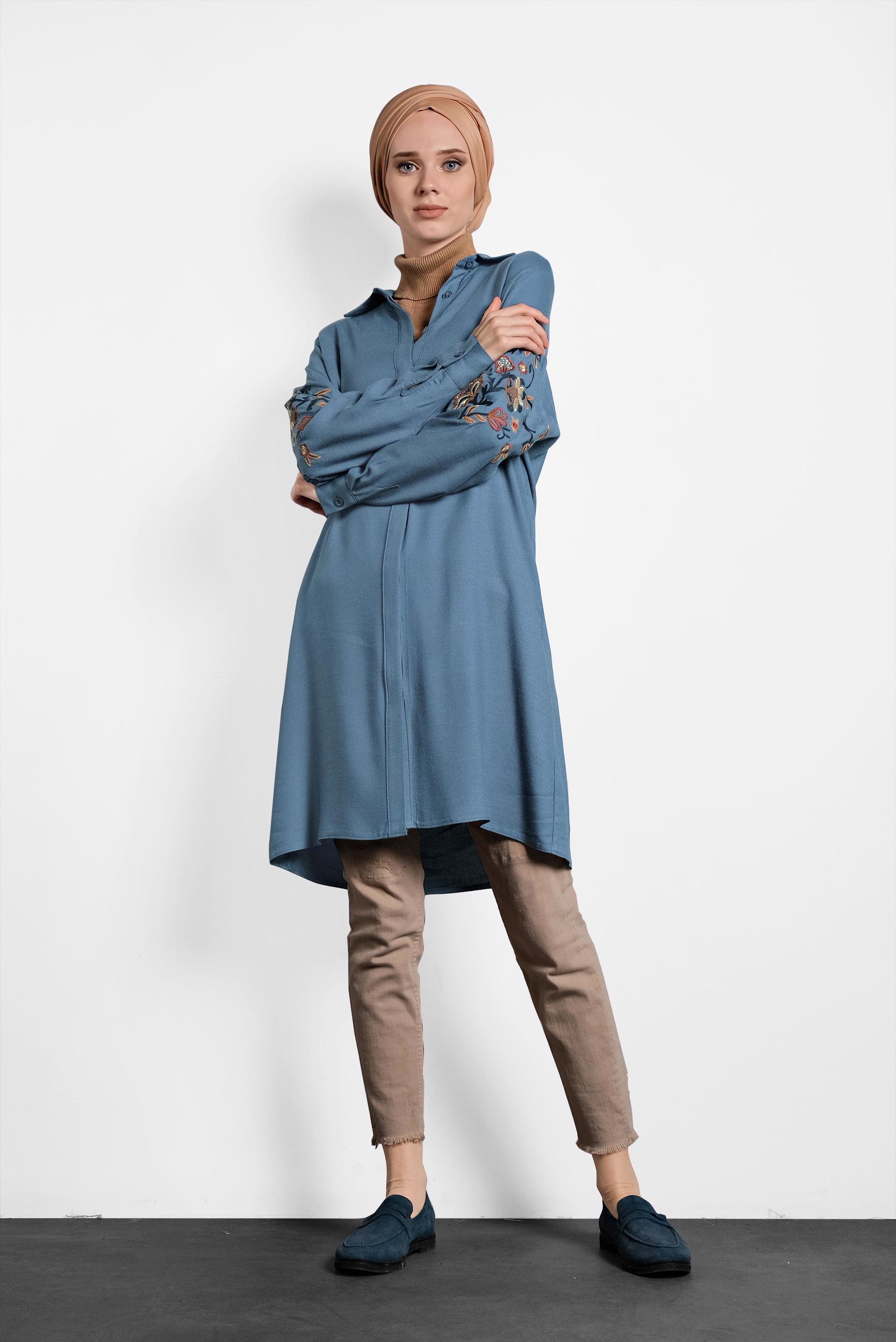 Tesettür giyim LACİVERT ÇİÇEK NAKIŞLI TUNİK 40238