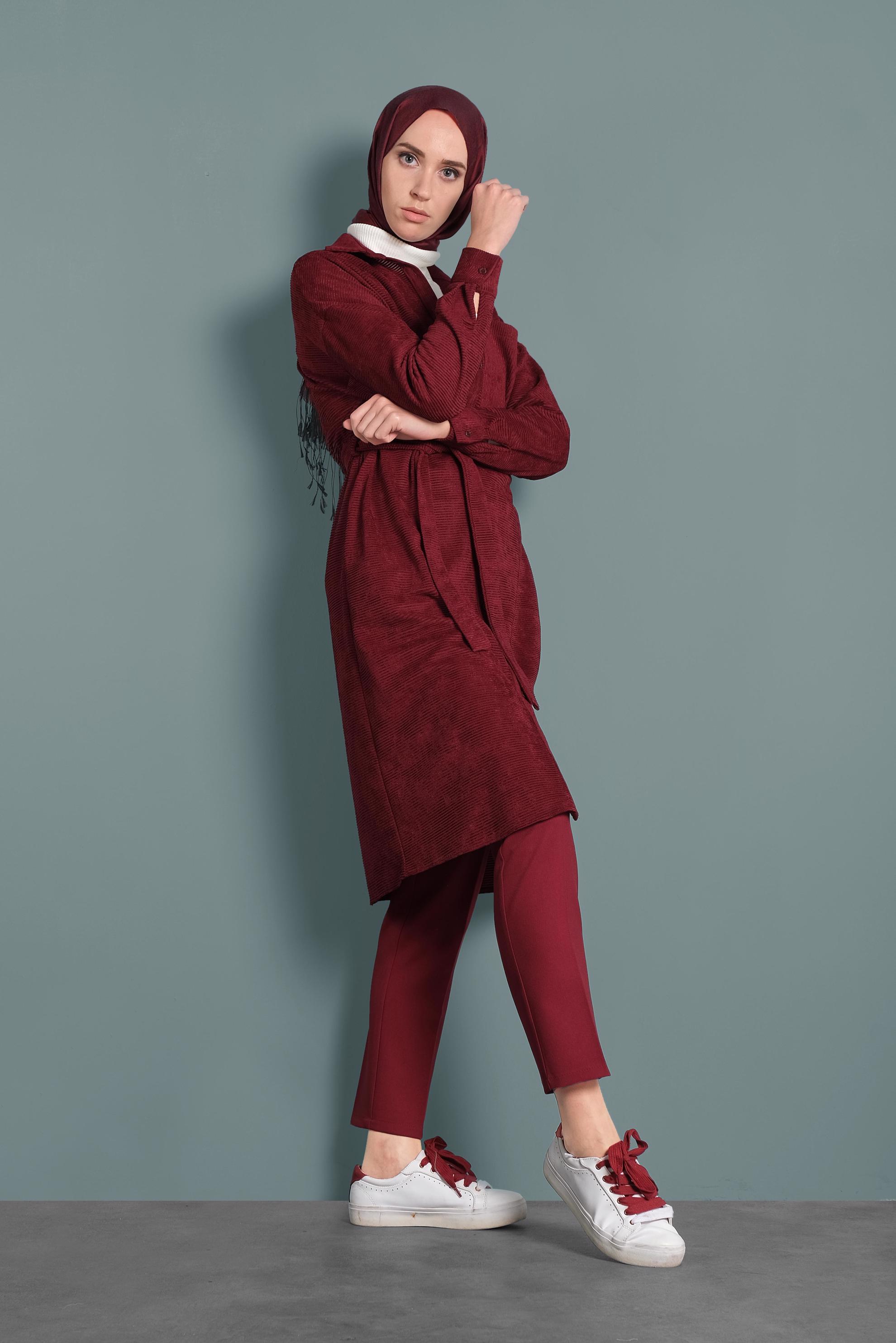 Tesettür giyim BORDO KADİFE FİTİLLİ DÜĞMELİ TUNİK 40301