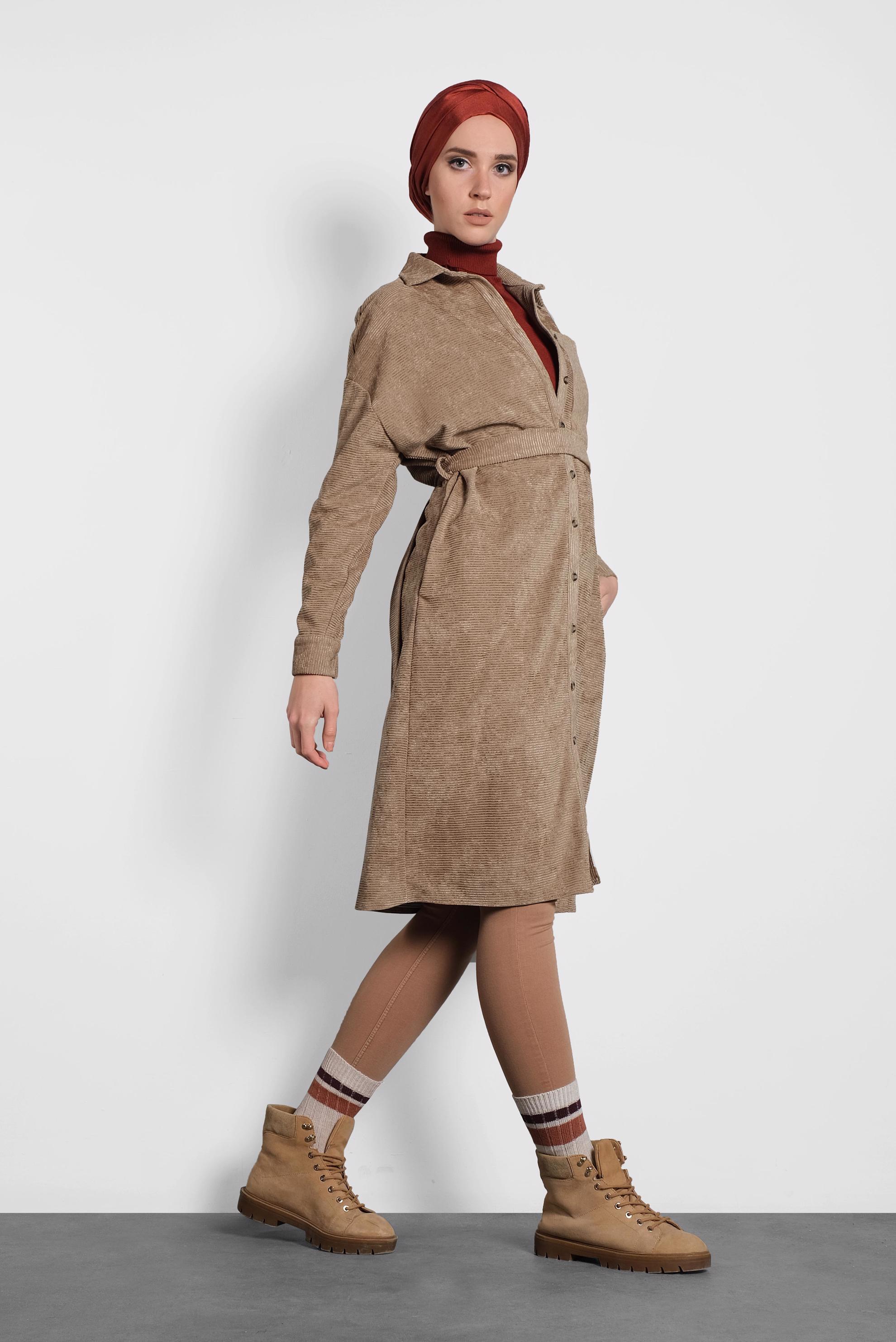 Tesettür giyim KAHVE KADİFE FİTİLLİ DÜĞMELİ TUNİK 40301