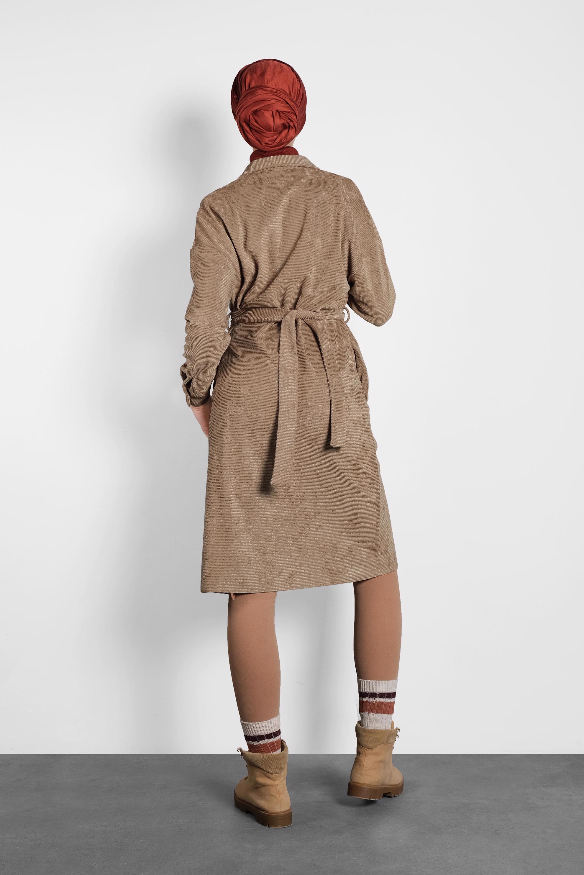 Tesettür giyim KAHVE KADİFE FİTİLLİ DÜĞMELİ TUNİK 40301