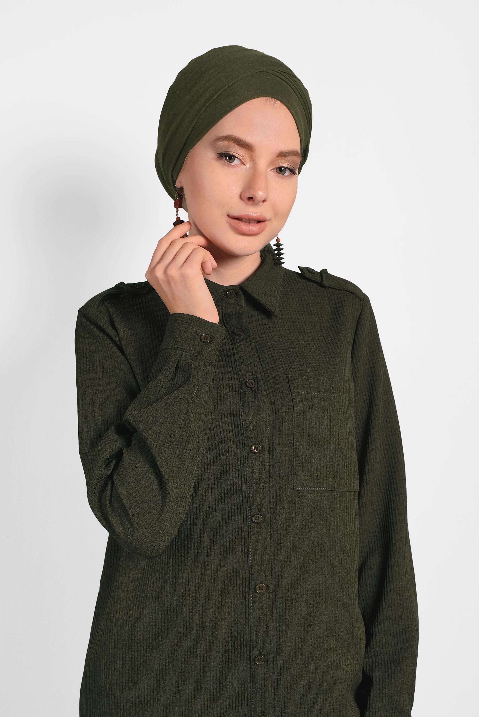 Tesettür giyim HAKİ BOYDAN DÜĞMELİ TUNİK 40373 