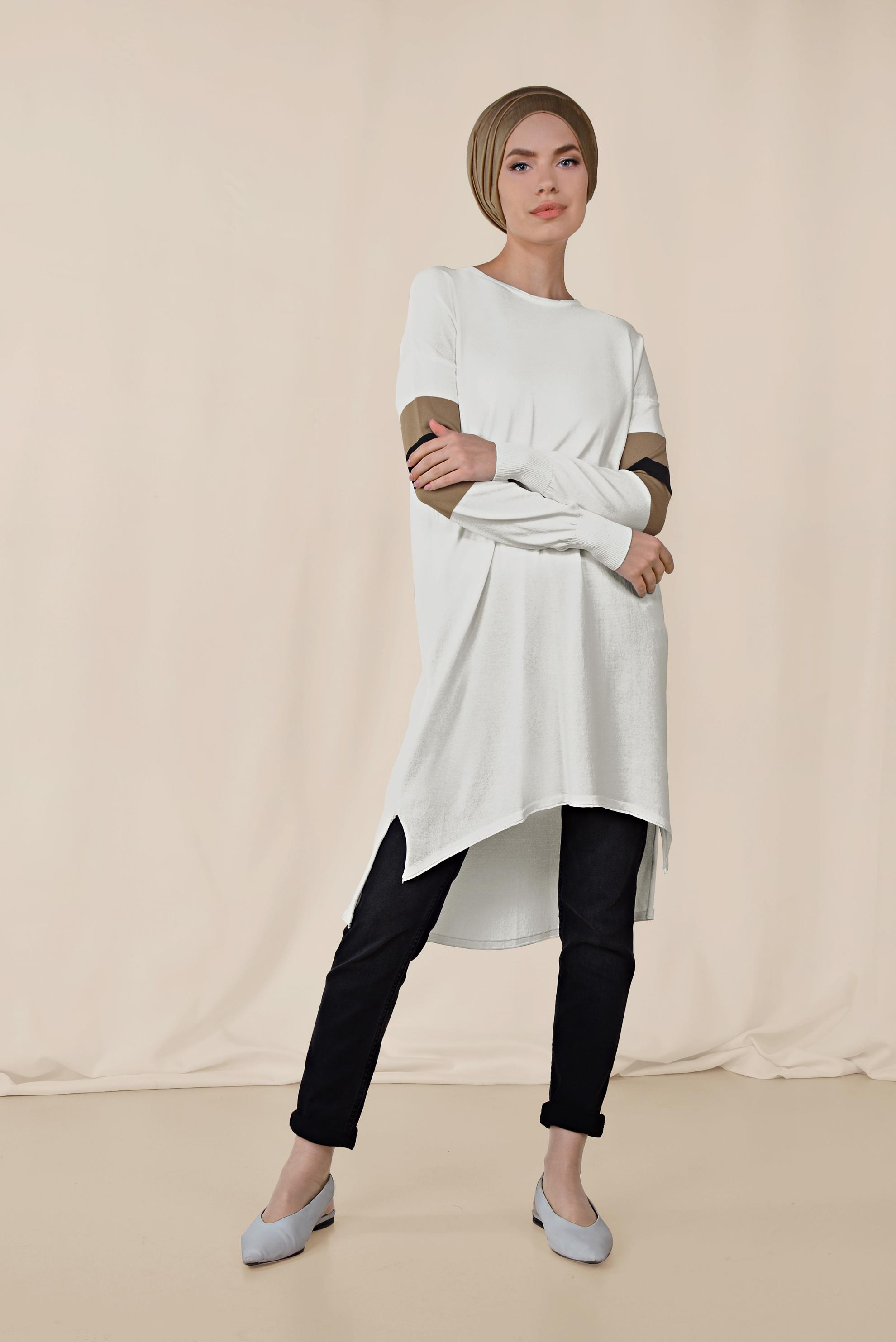 Tesettür giyim BEYAZ YANLARI YIRTMAÇLI TUNİK 4140 