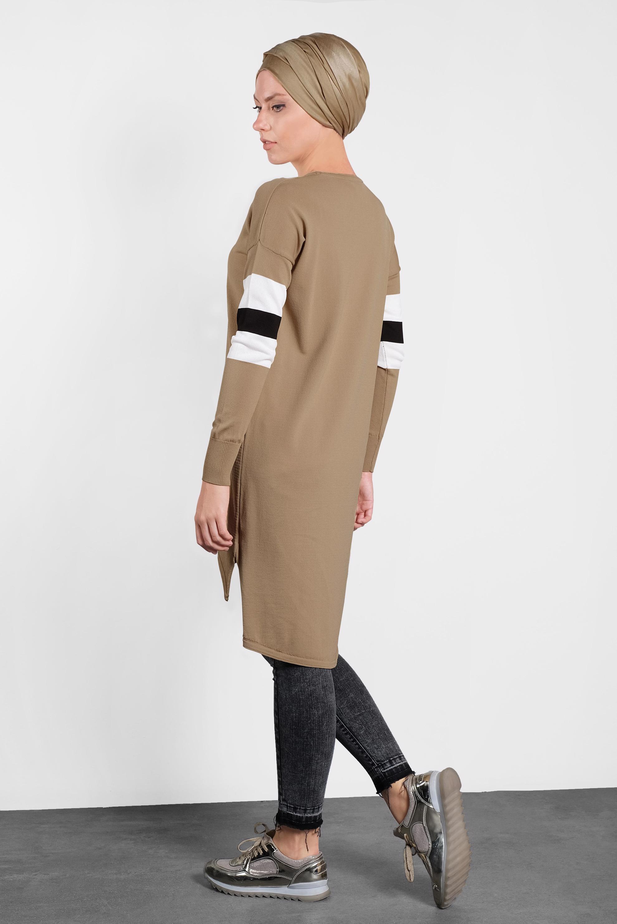 Tesettür giyim BEJ YANLARI YIRTMAÇLI TUNİK 4140 