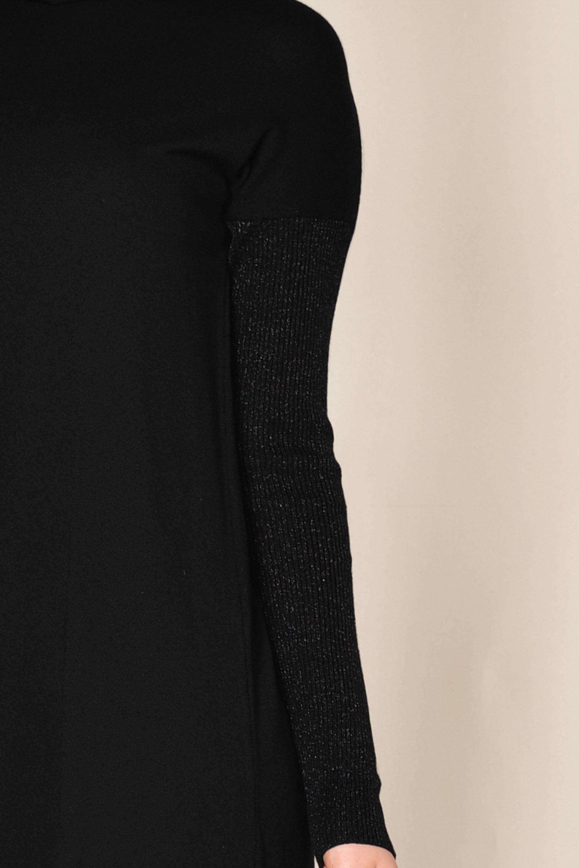 Tesettür giyim SİYAH YANLARI YIRTMAÇLI SİMLİ TUNİK 4523