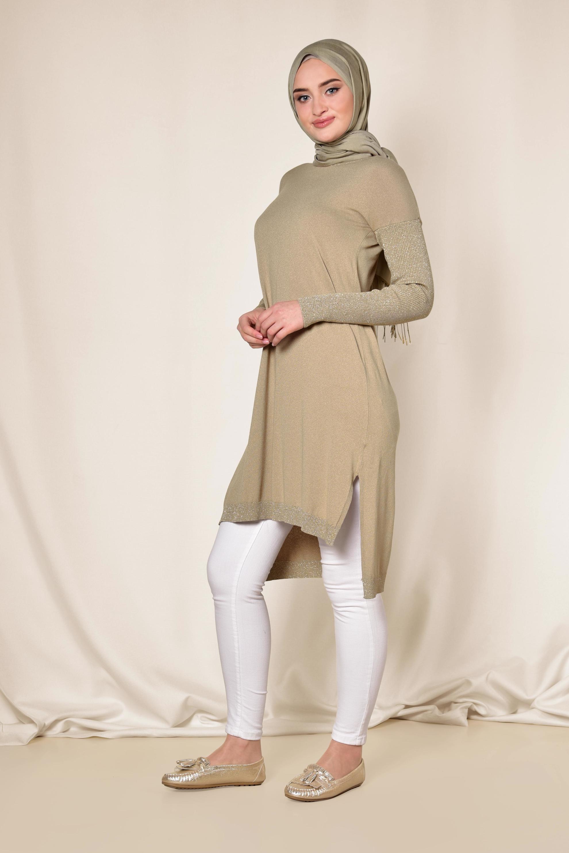 Tesettür giyim BEJ YANLARI YIRTMAÇLI SİMLİ TUNİK 4523