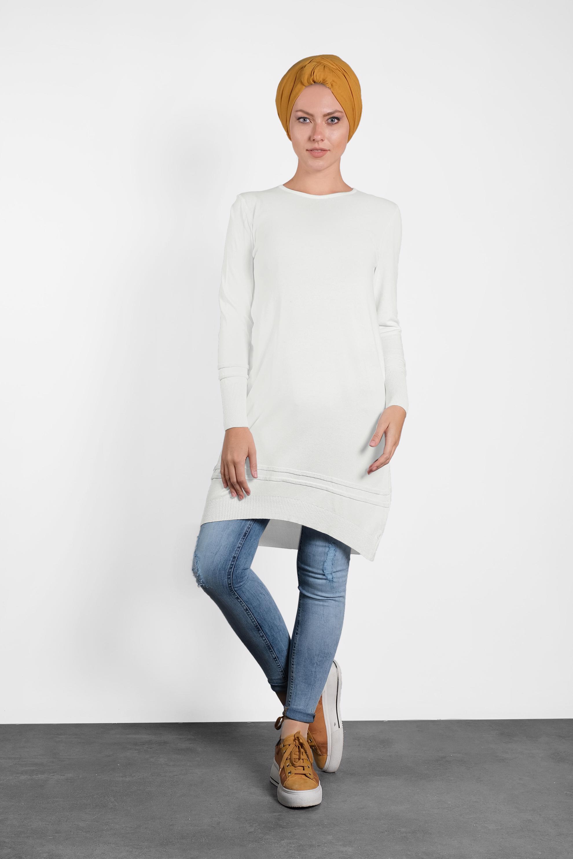 Tesettür giyim BEYAZ SİM DETAYLI TRİKO TUNİK 4524