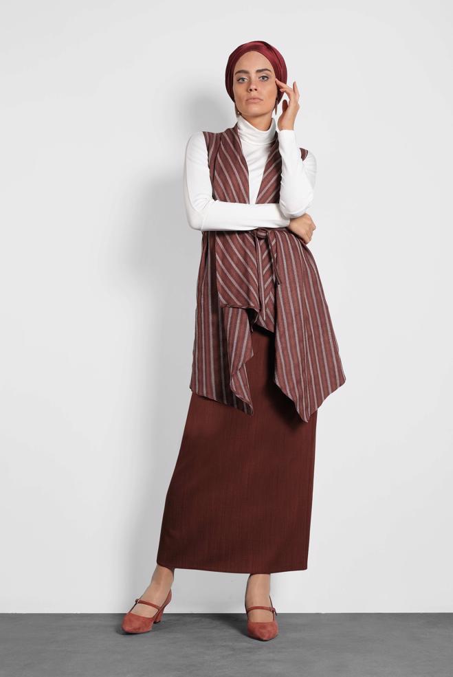 Tesettür giyim TURUNCU ÇİZGİLİ ASİMETRİK KESİM YELEK 40234 - ALVİNA