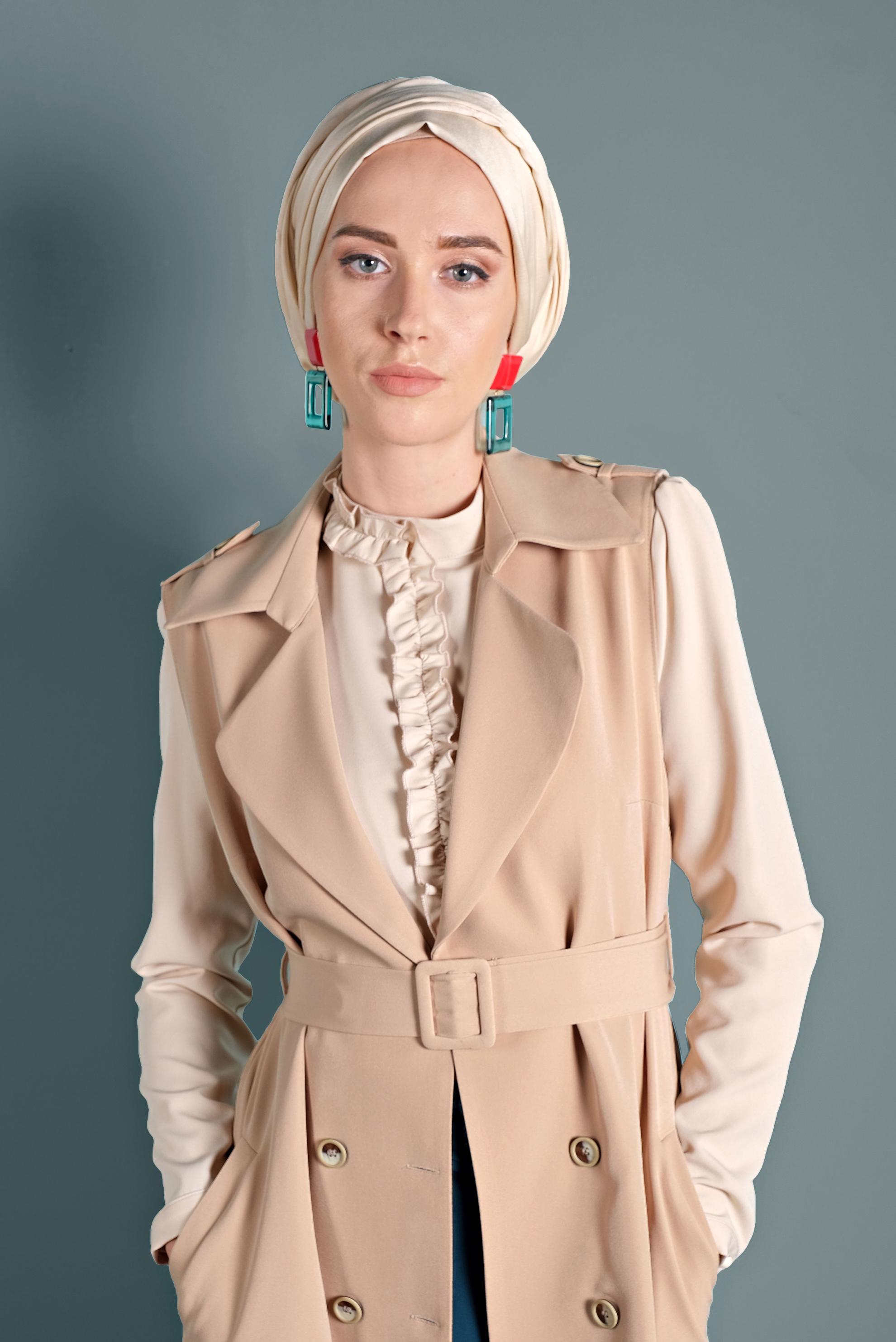 Tesettür giyim BEJ KRUVAZE DÜĞMELİ YELEK 40245