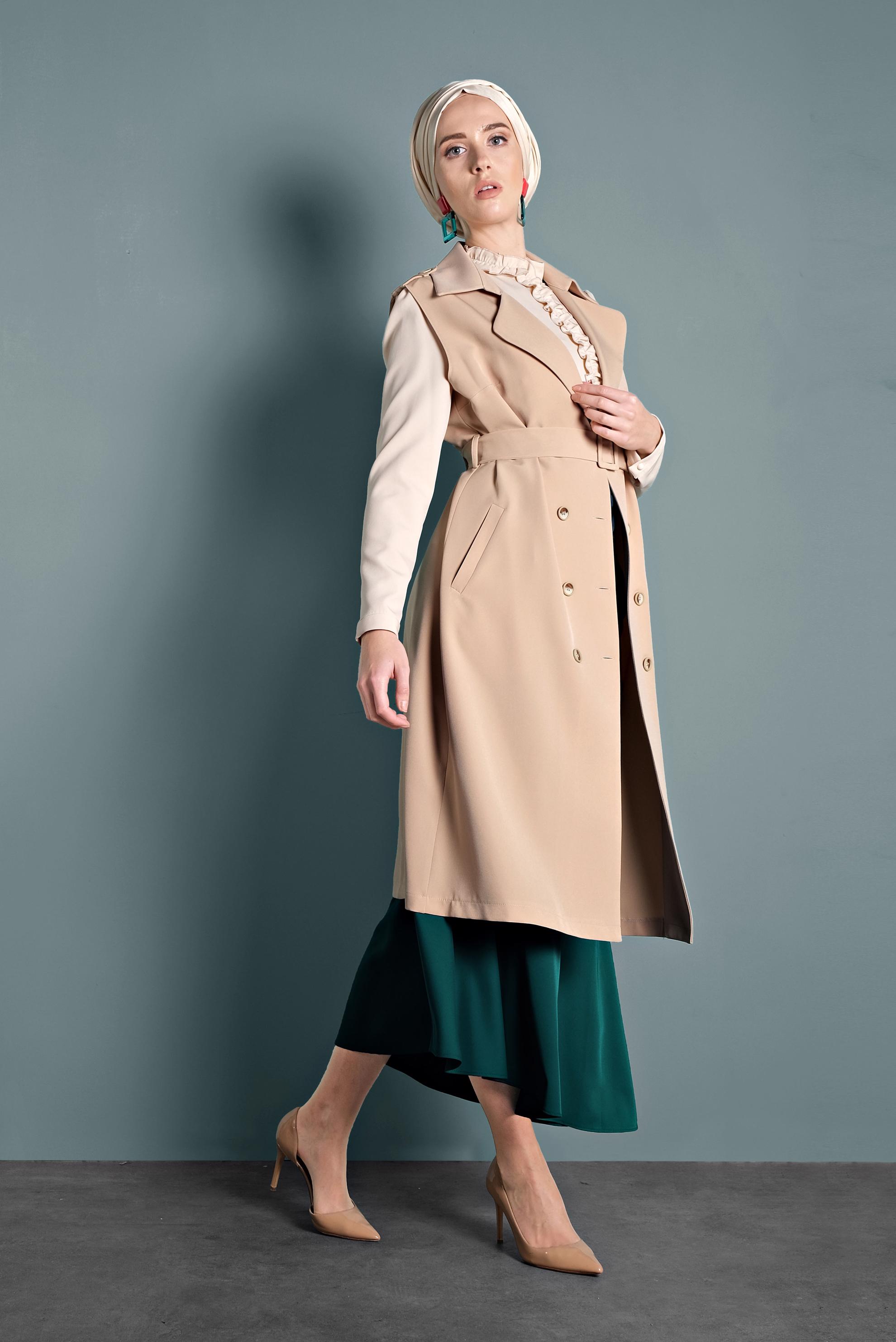 Tesettür giyim BEJ KRUVAZE DÜĞMELİ YELEK 40245