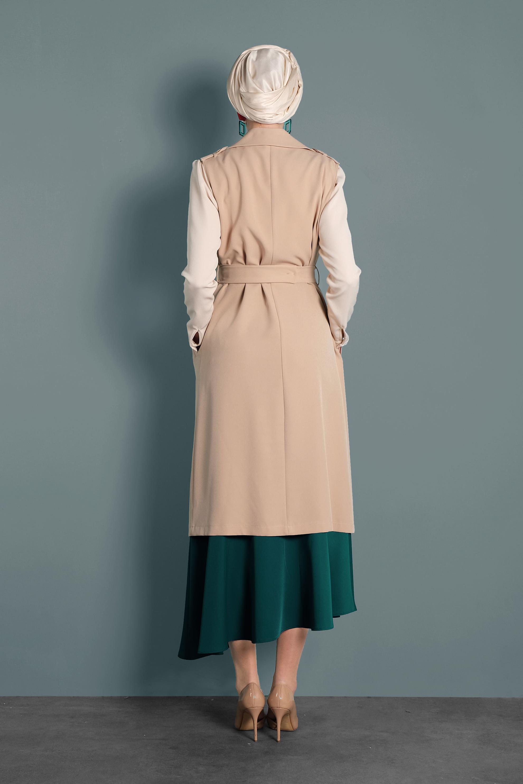 Tesettür giyim BEJ KRUVAZE DÜĞMELİ YELEK 40245