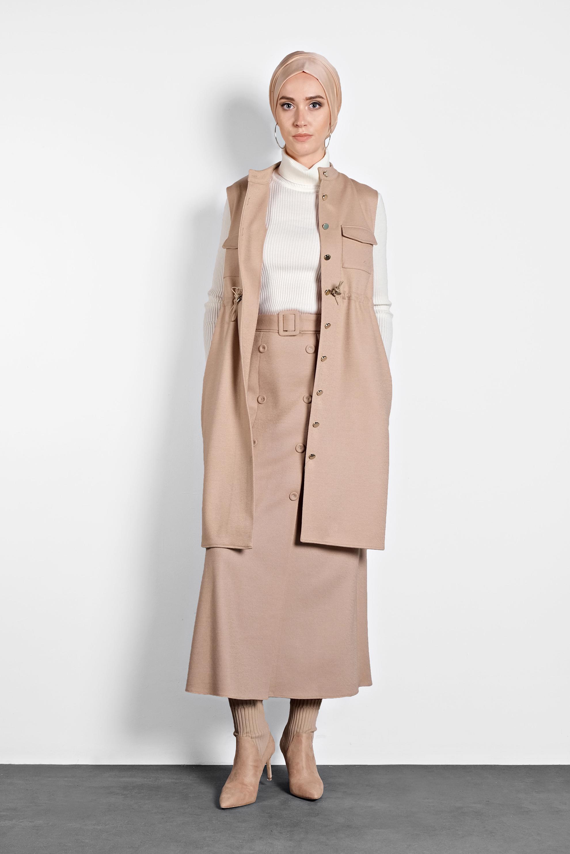 Tesettür giyim BEJ BELİ BÜZGÜLÜ YELEK 40300