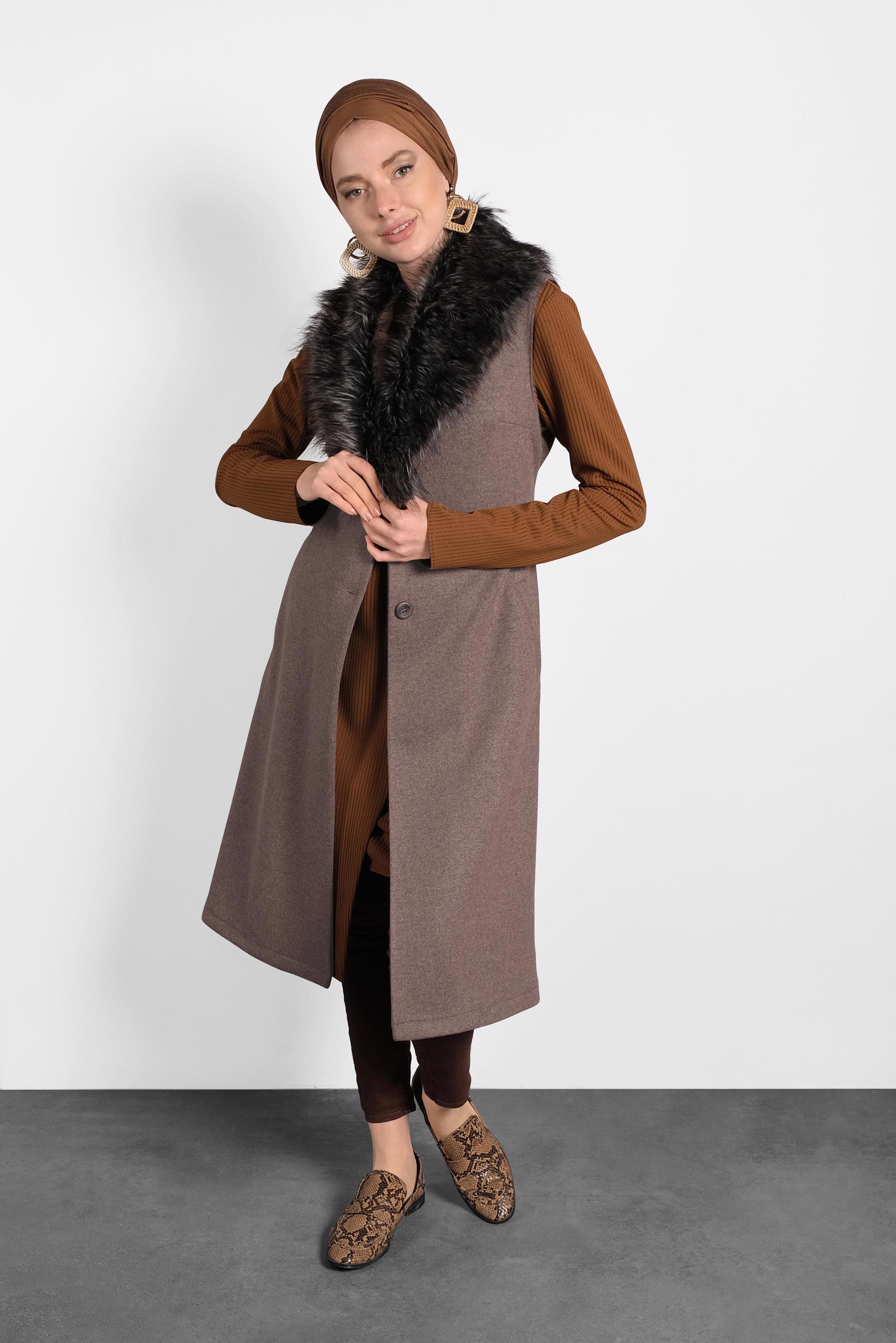 Hijab clothing BROWN FAUX-FUR COLLAR VEST WITH POCKET 40310 