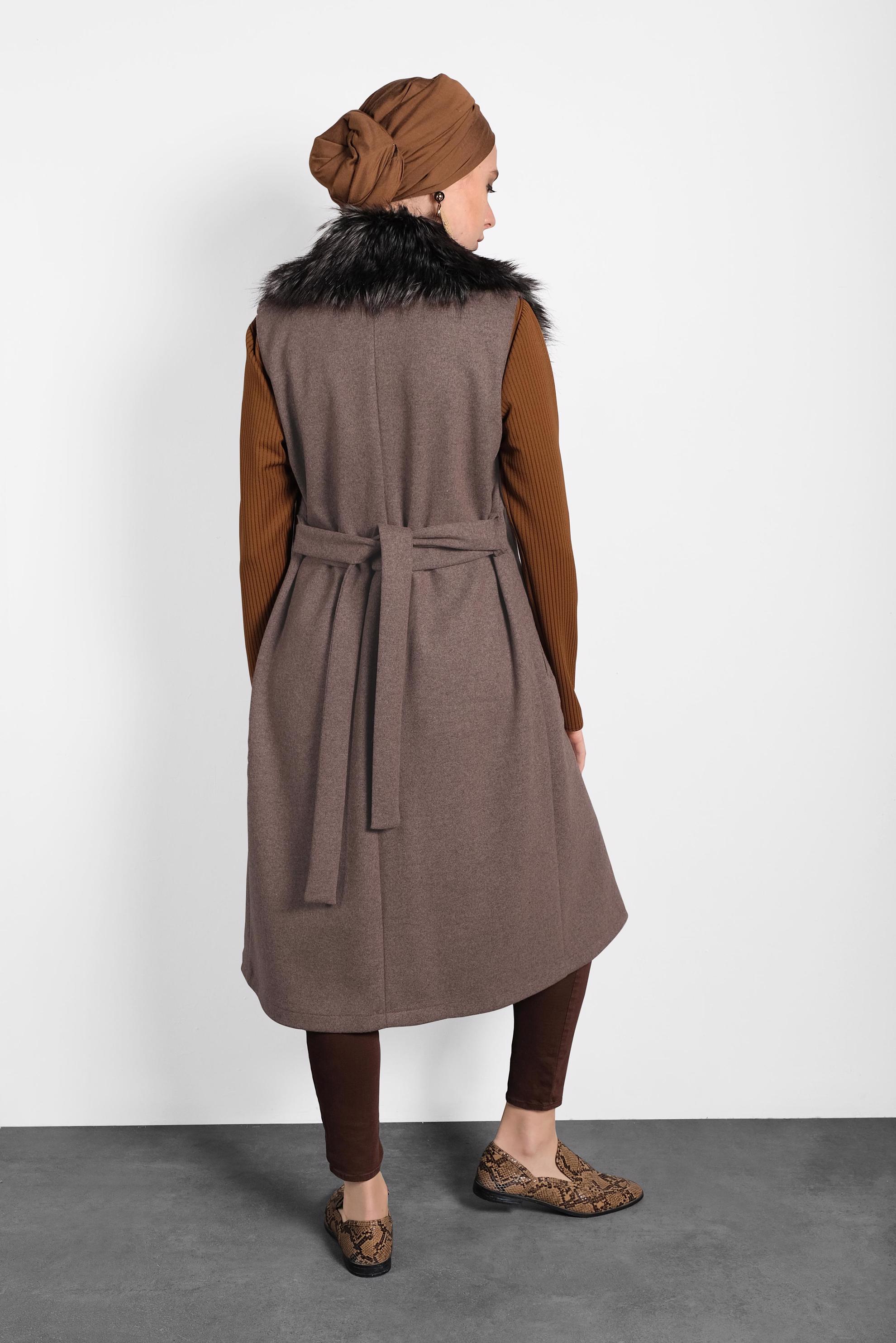 Hijab clothing BROWN FAUX-FUR COLLAR VEST WITH POCKET 40310 