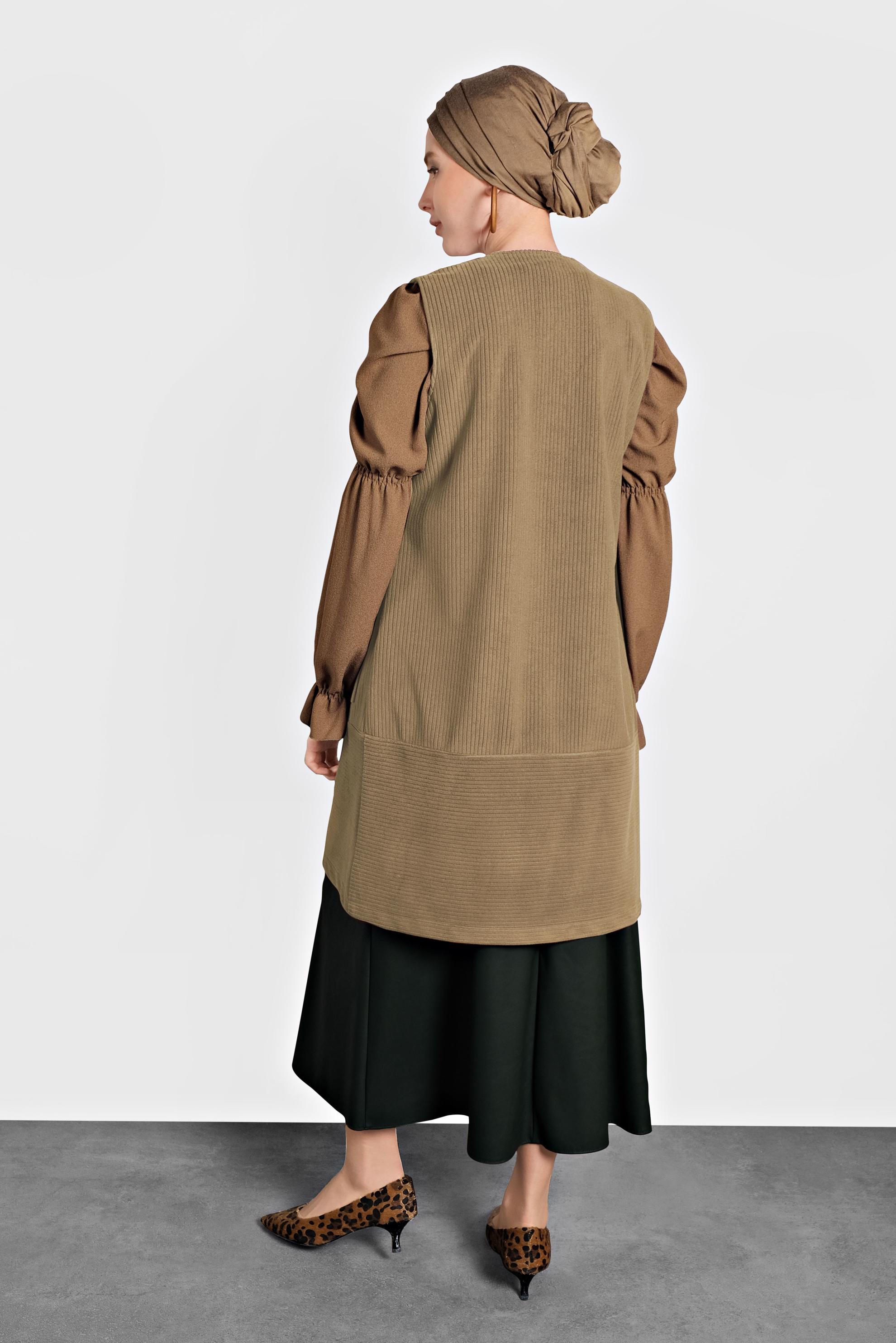 Hijab clothing BROWN CORDUROY VEST 40352 