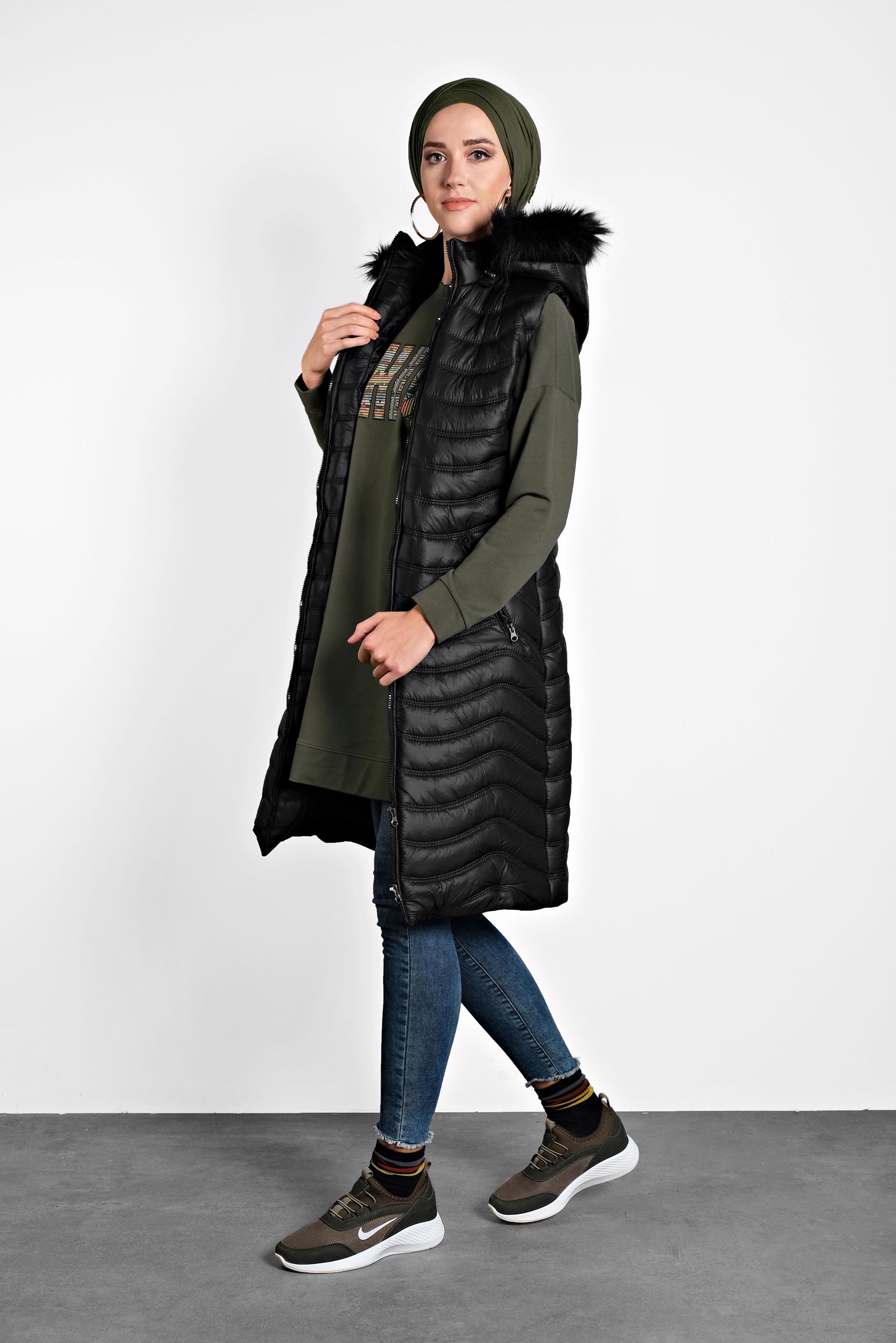 Tesettür giyim SİYAH KÜRKLÜ KAPÜŞONLU ŞİŞME YELEK 90097