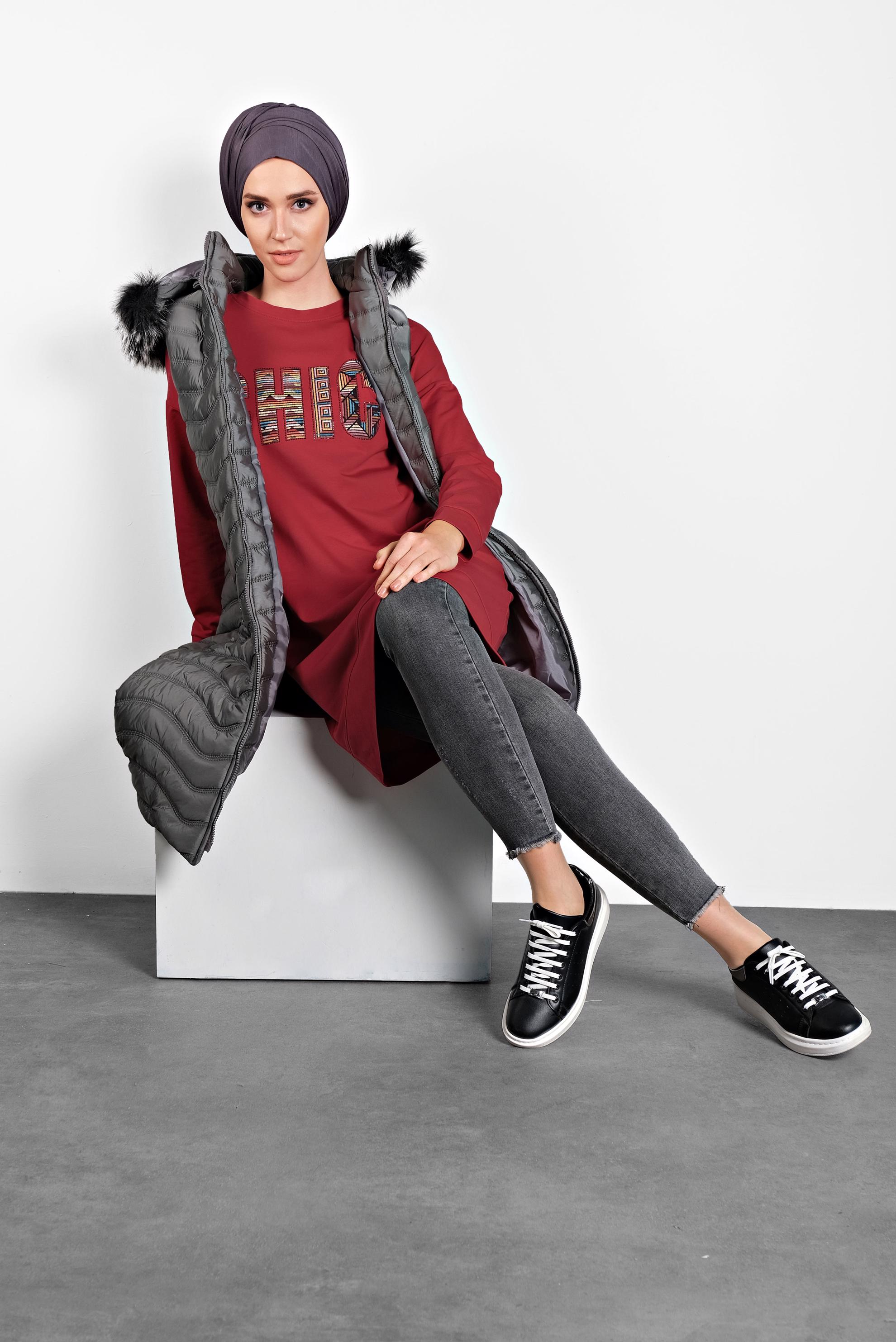 Tesettür giyim GRİ KÜRKLÜ KAPÜŞONLU ŞİŞME YELEK 90097