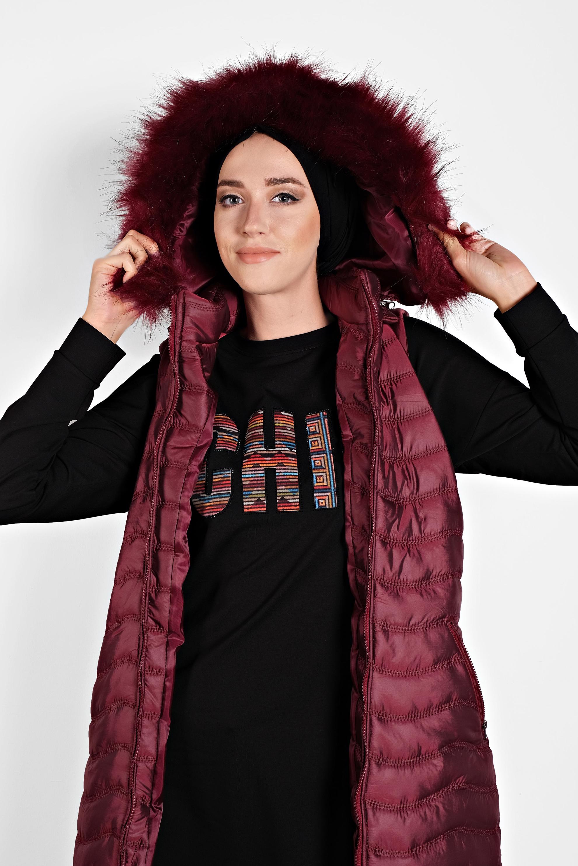 Tesettür giyim BORDO KÜRKLÜ KAPÜŞONLU ŞİŞME YELEK 90097