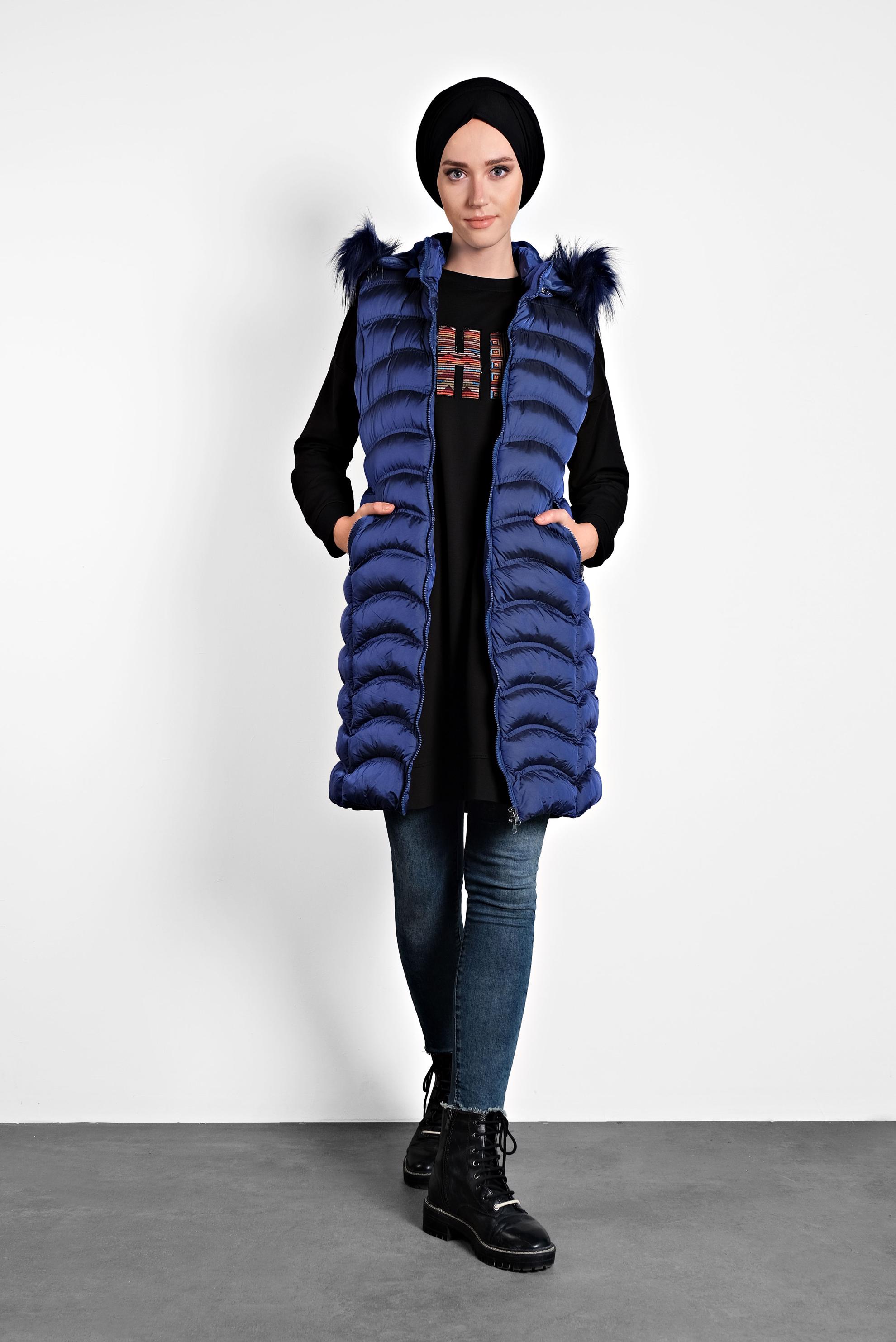 Tesettür giyim LACİVERT KÜRKLÜ KAPÜŞONLU ŞİŞME YELEK 90097